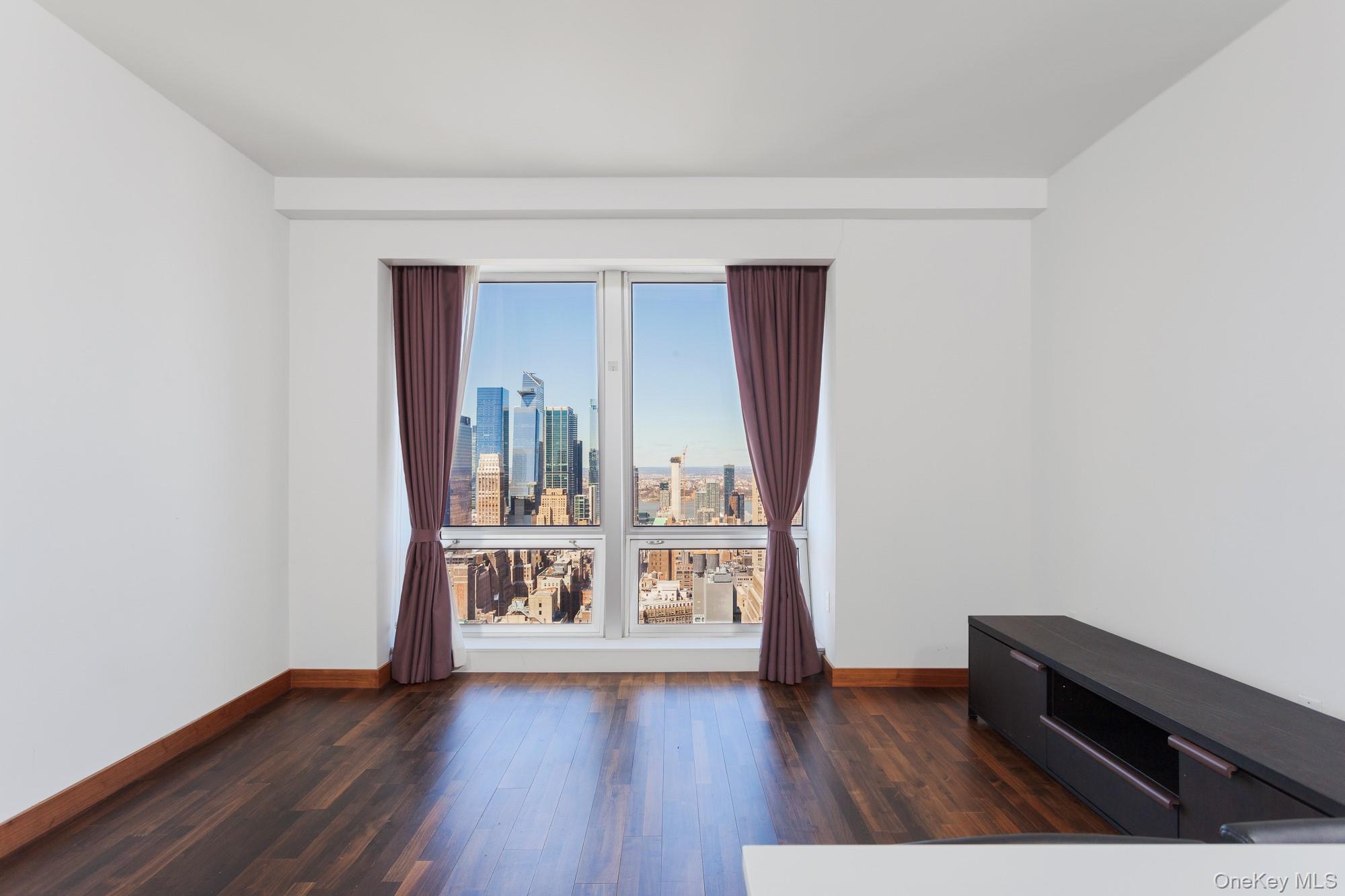 400 Fifth Avenue – For Sale photo 3