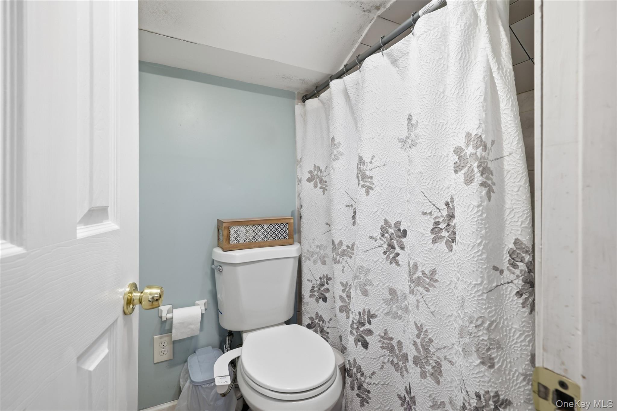 140 E Pine Street – For Sale photo 17