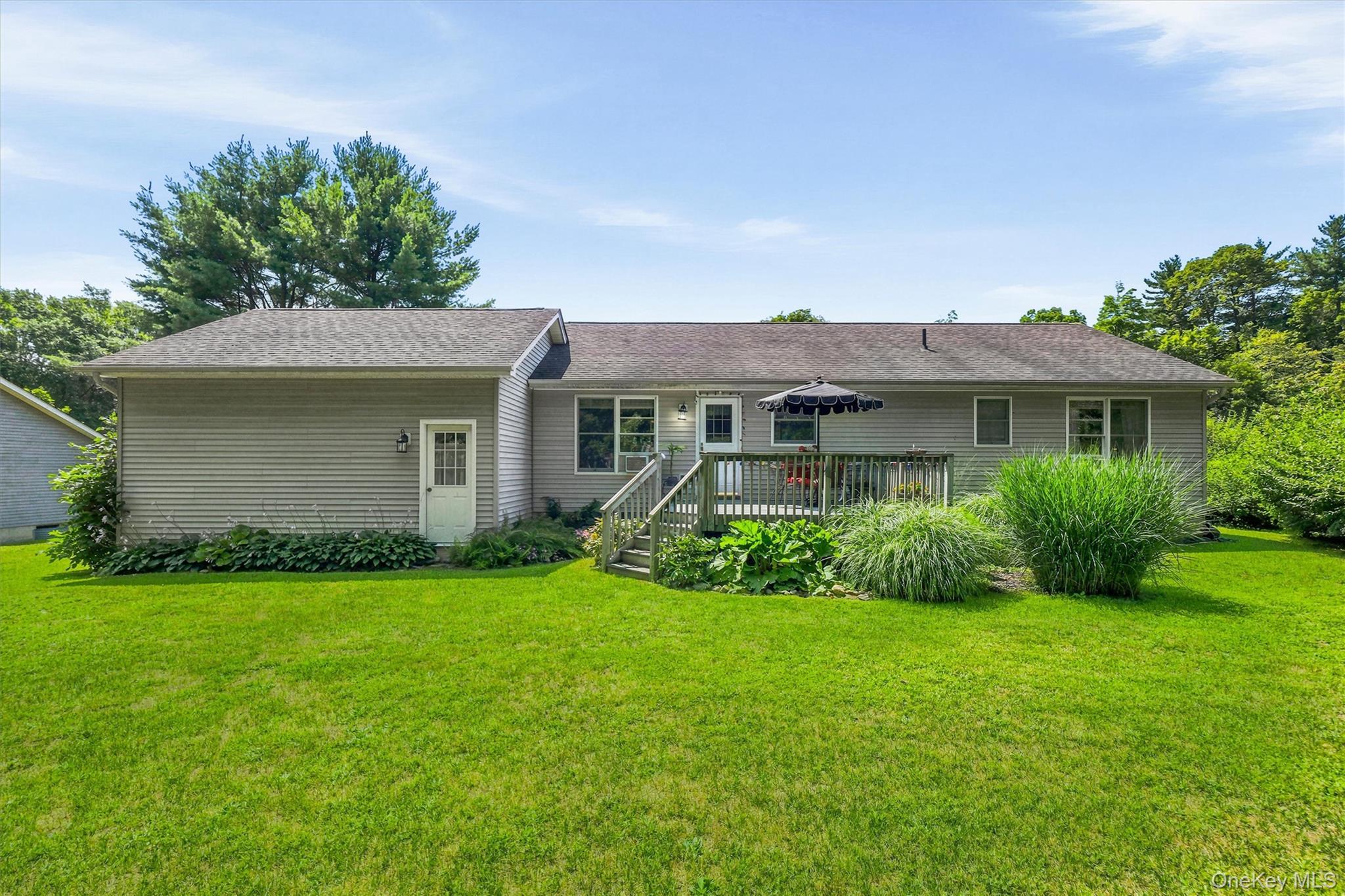 22 Rosewood Lane – For Sale photo 44