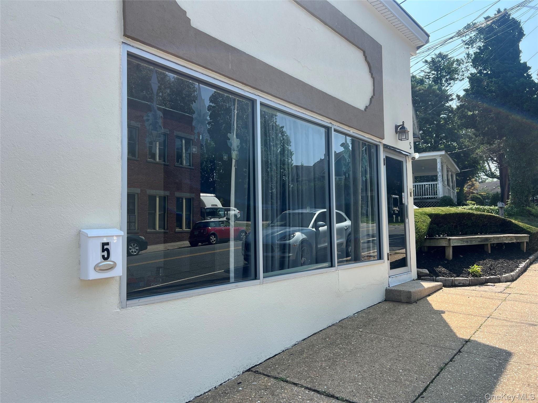 2-8 A Forest Avenue, Unit 5 photo 2