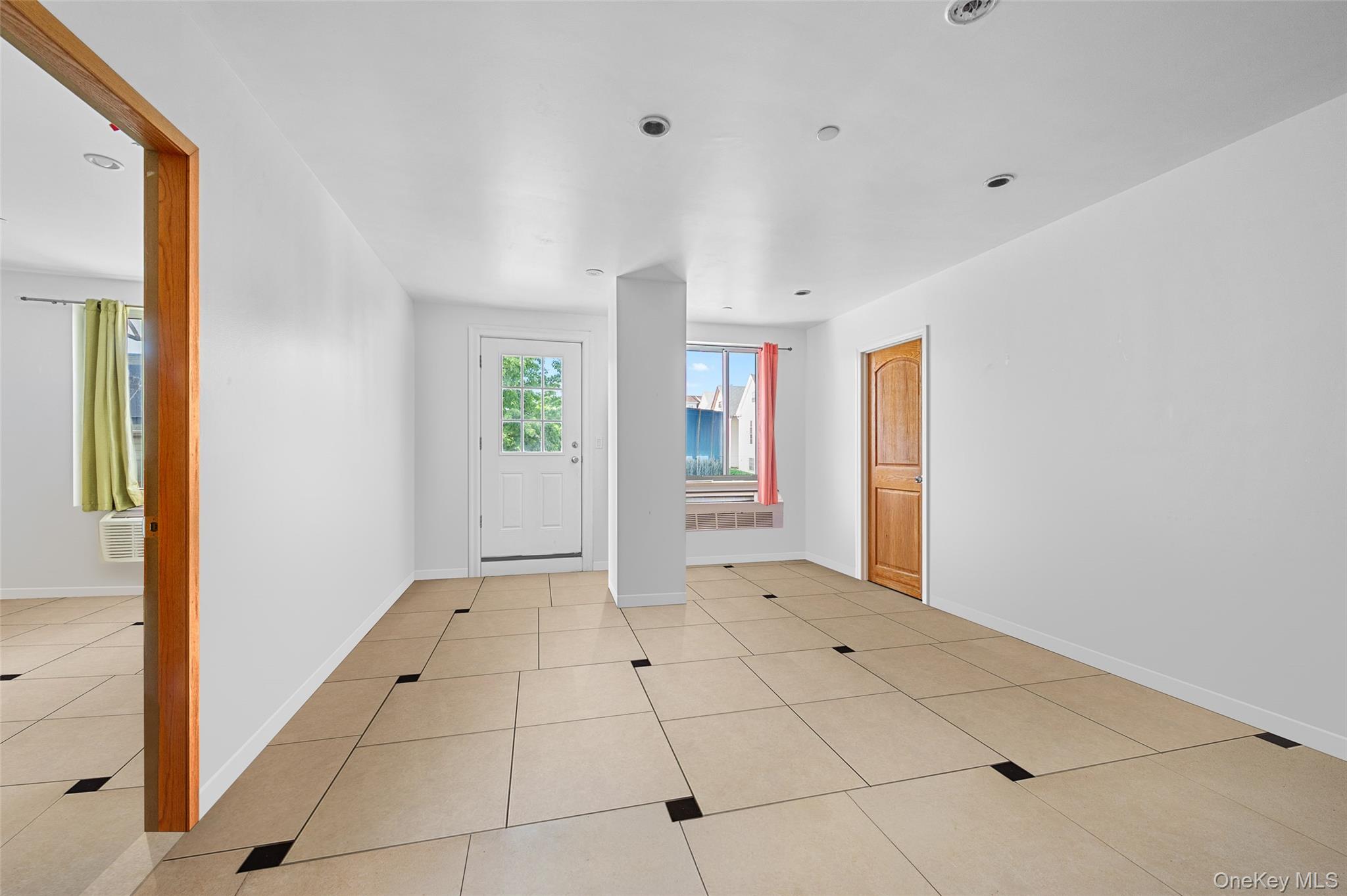 10607 Northern Boulevard, Unit 2B photo 4