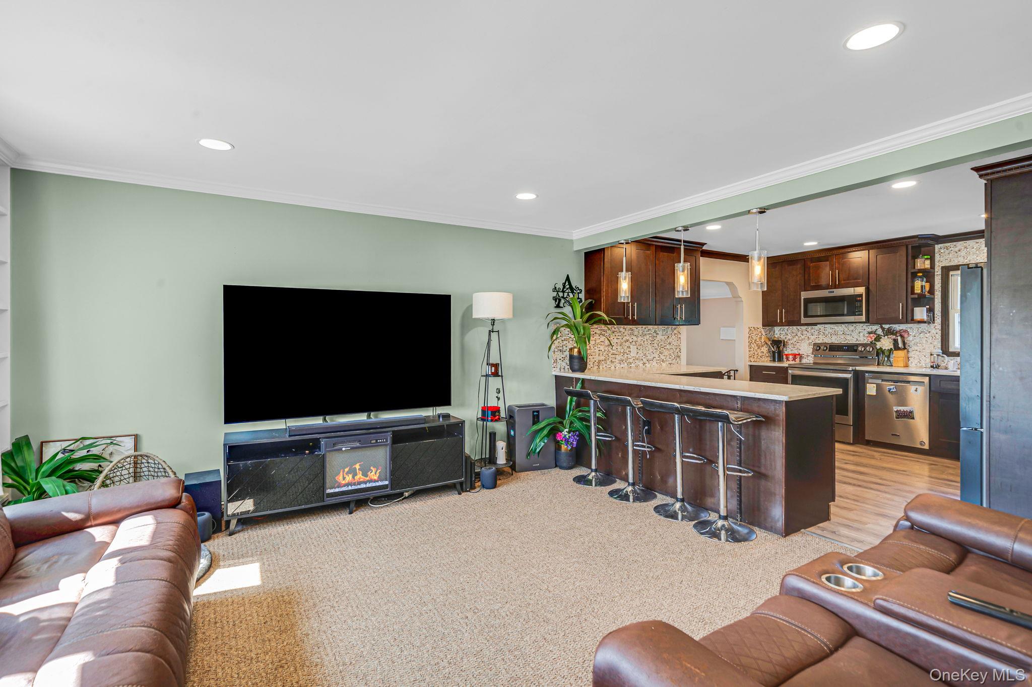 93 Deauville Boulevard – For Sale photo 3