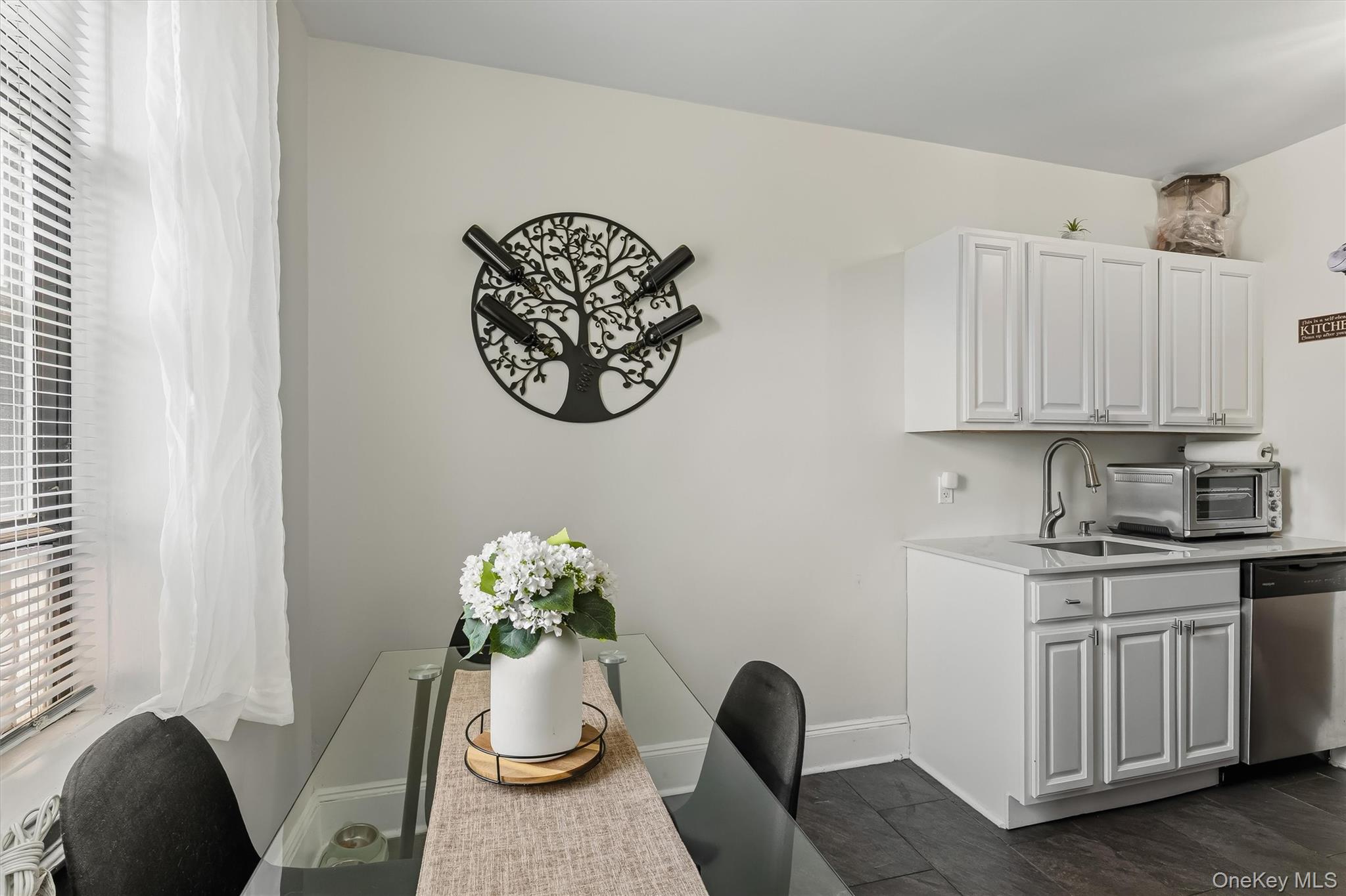 475 Bronx River Road, Unit 4B photo 10