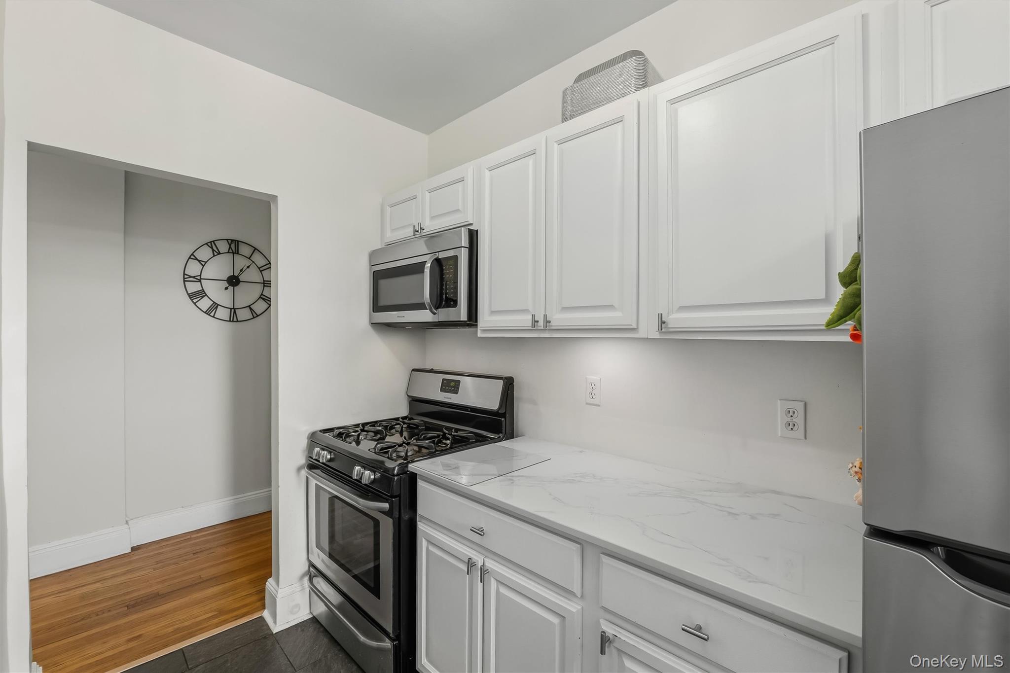 475 Bronx River Road, Unit 4B photo 14