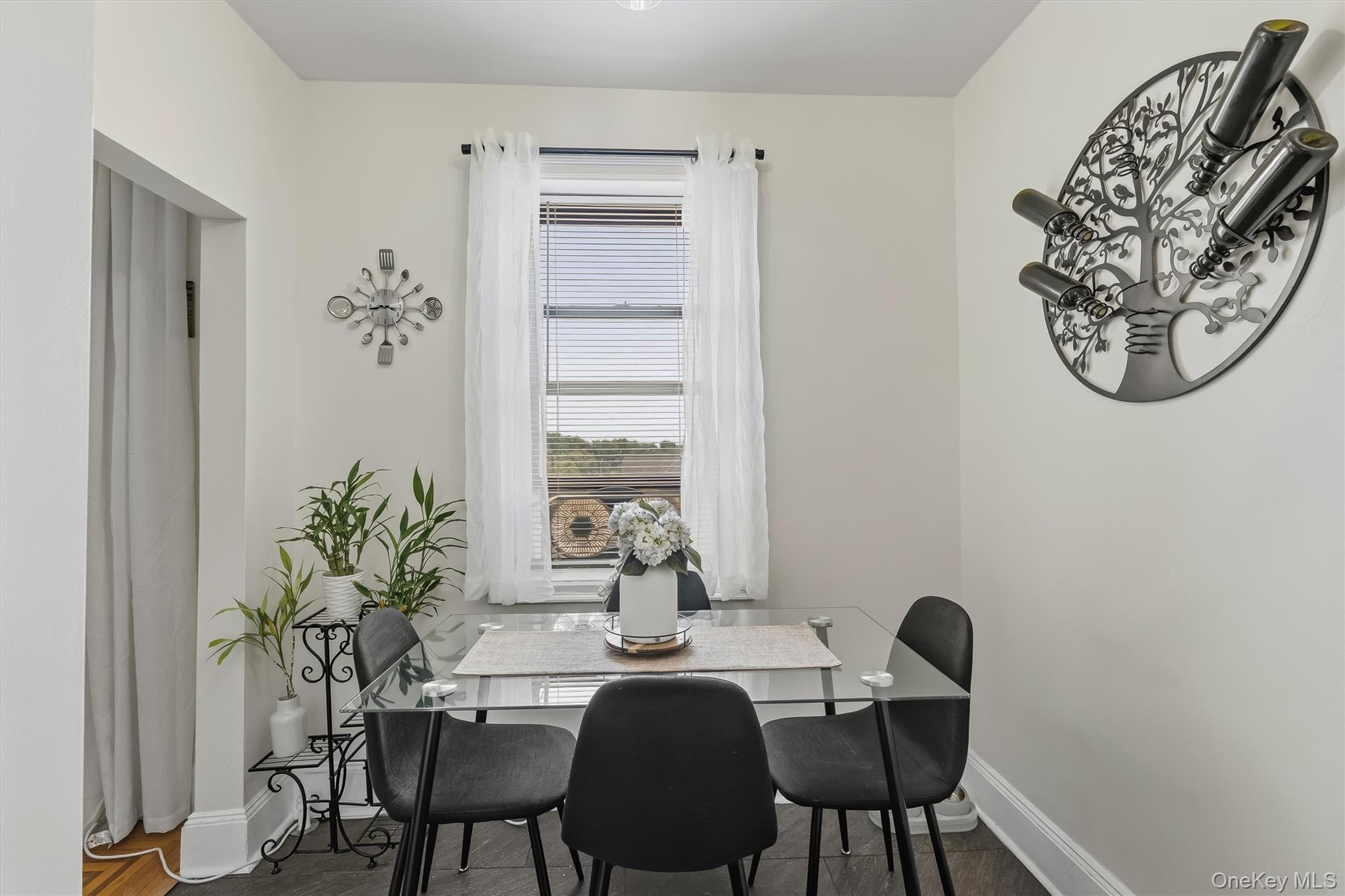 475 Bronx River Road, Unit 4B photo 12