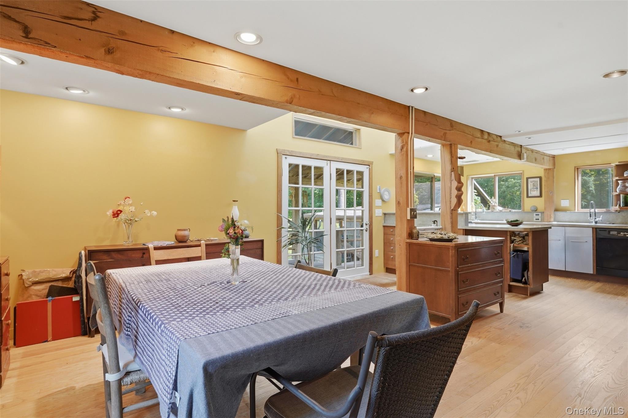 736 Sundown Road – For Sale photo 18