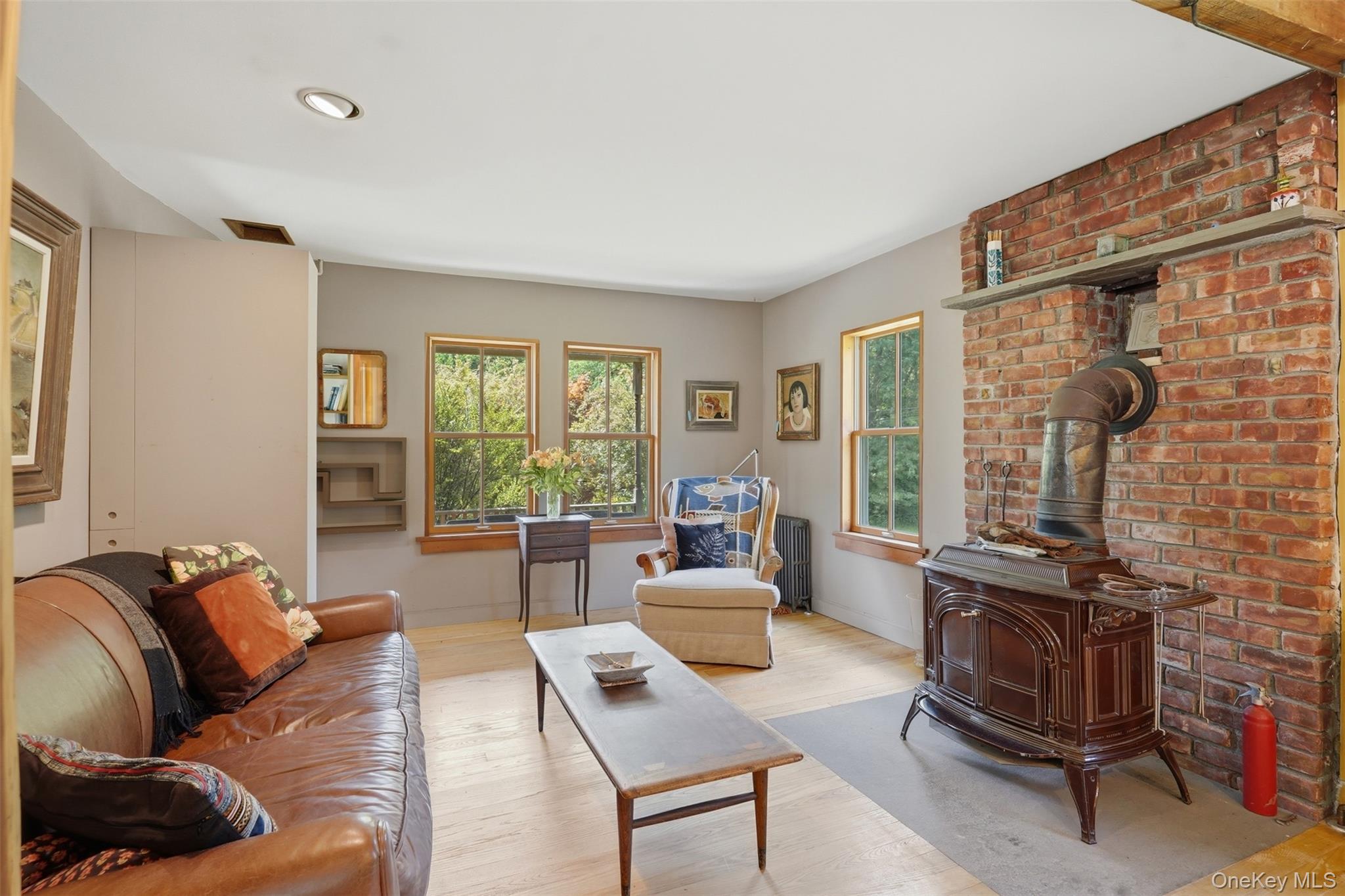 736 Sundown Road – For Sale photo 11