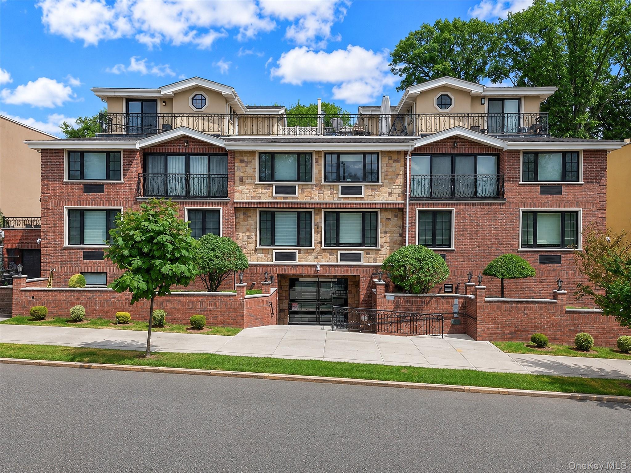 185 Battery Avenue, Unit 2A