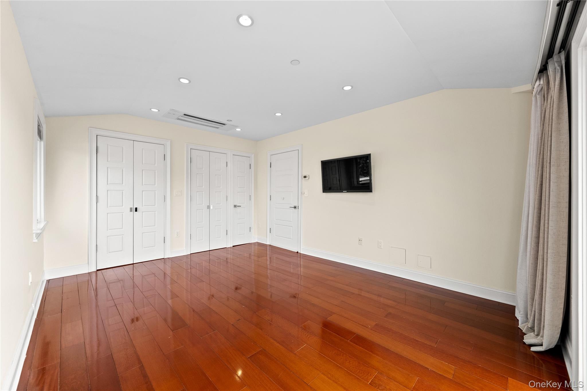 185 Battery Avenue, Unit 2A photo 9