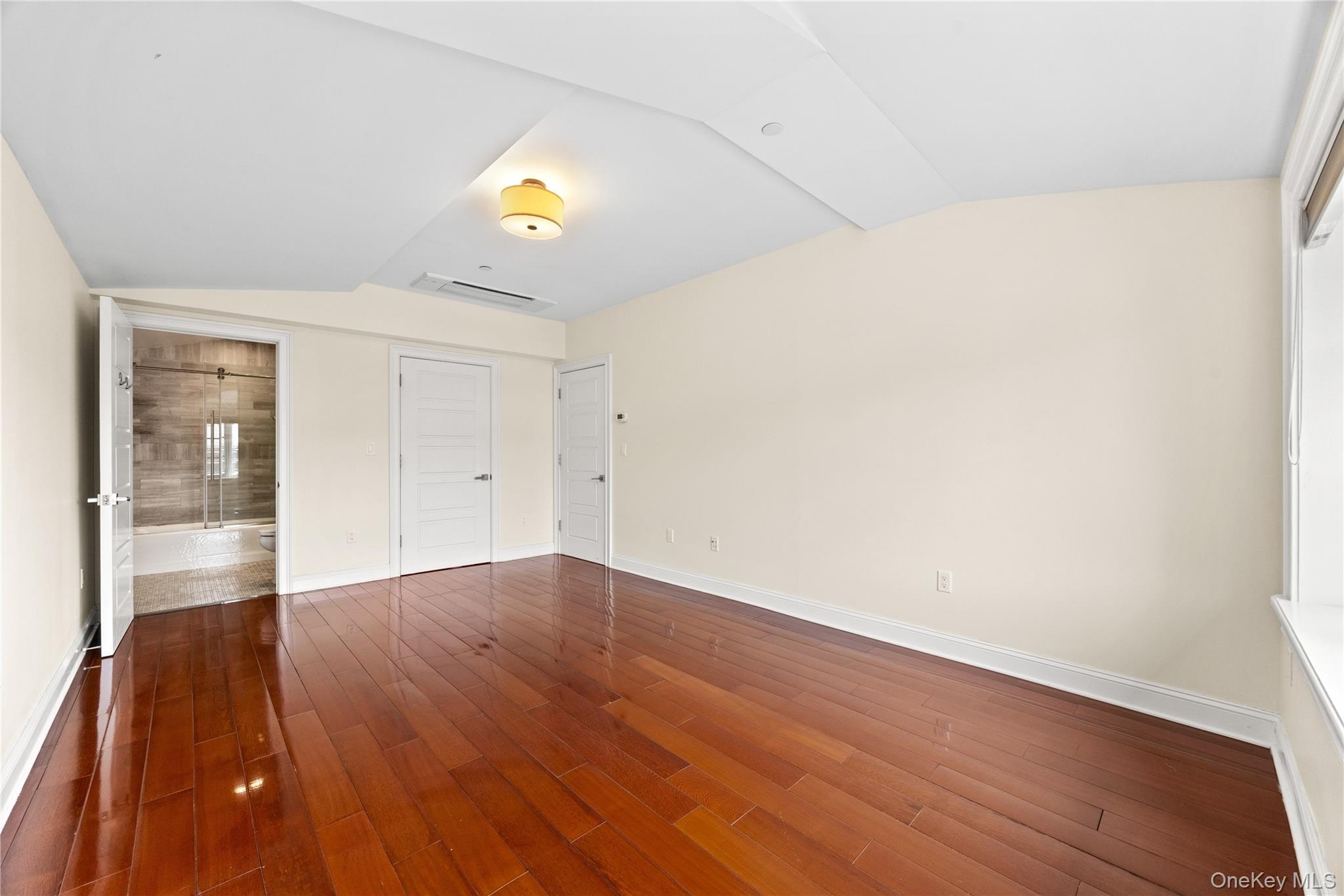 185 Battery Avenue, Unit 2A photo 6