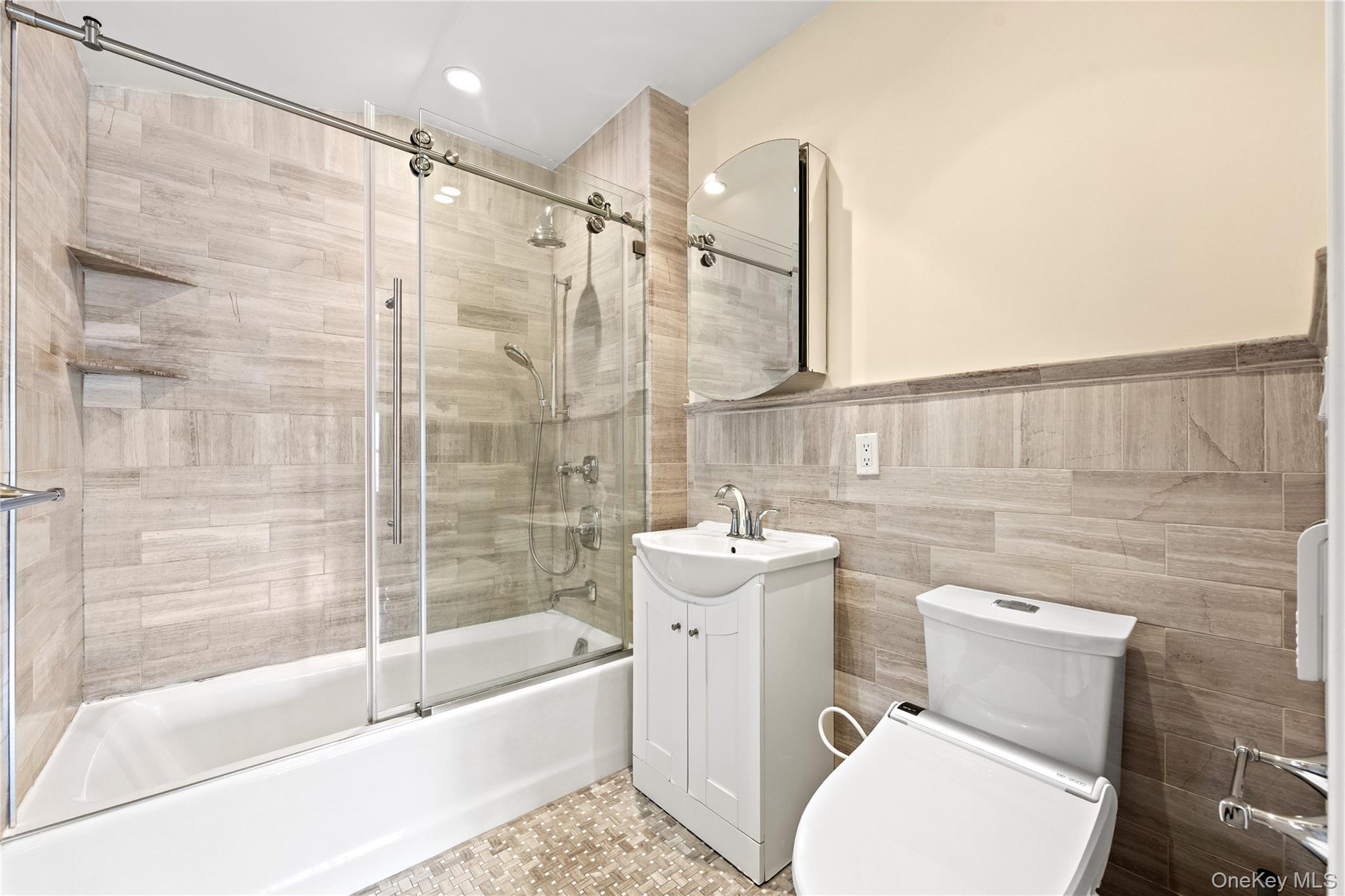 185 Battery Avenue, Unit 2A photo 20