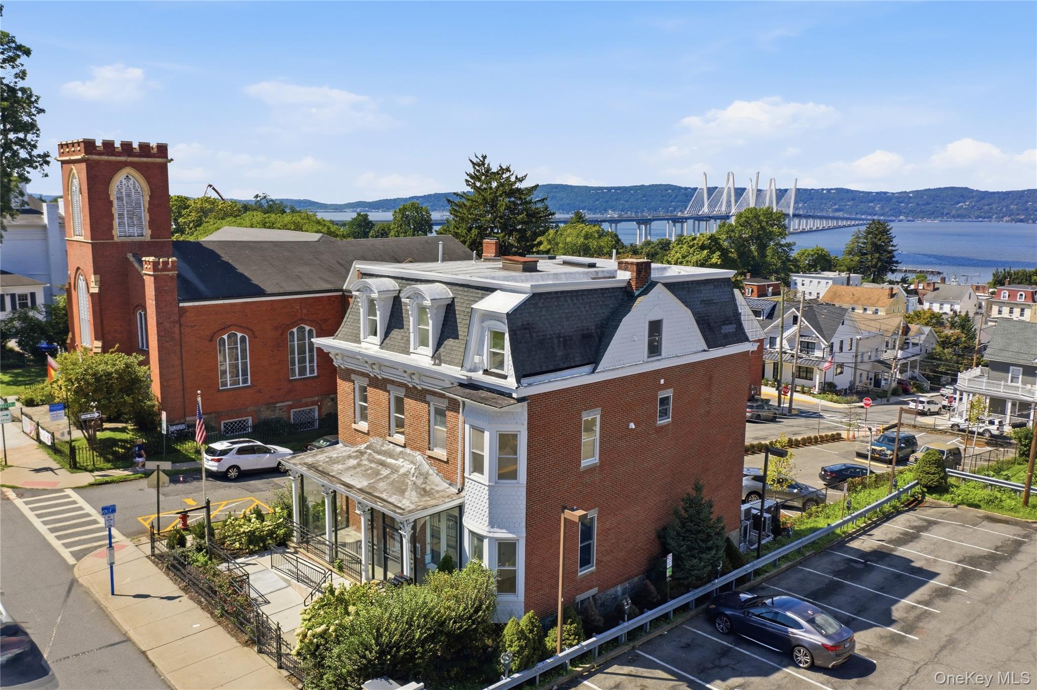 35 South Broadway, Unit Duplex