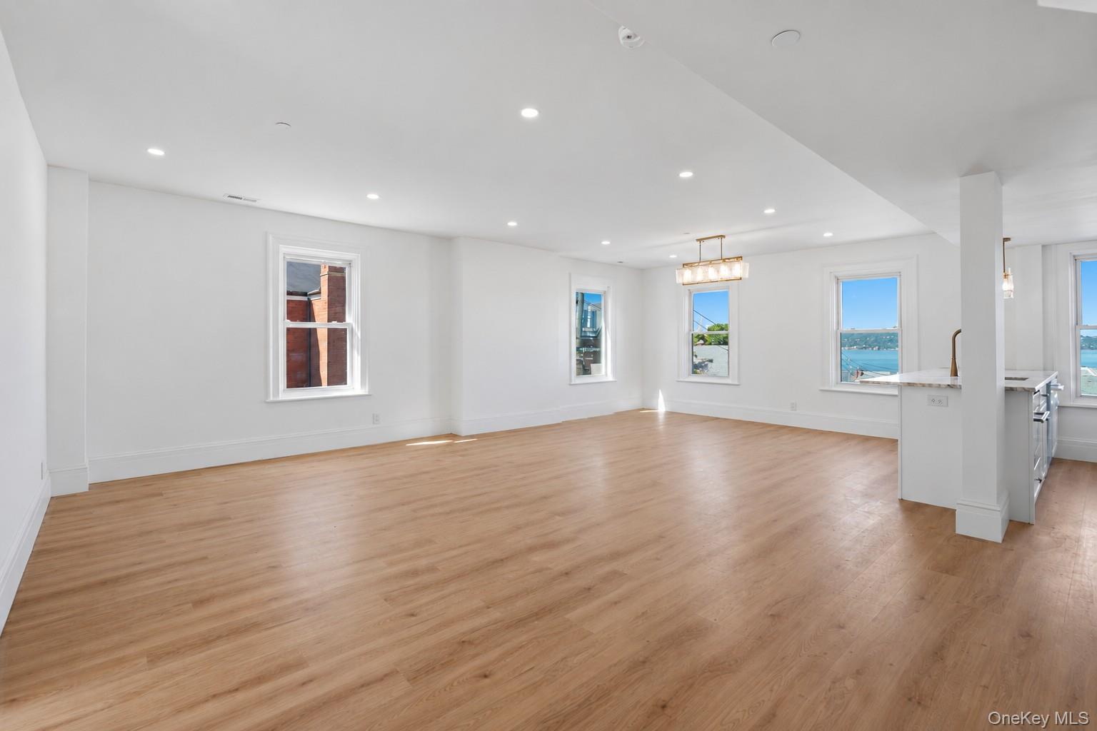 35 South Broadway, Unit Duplex photo 12
