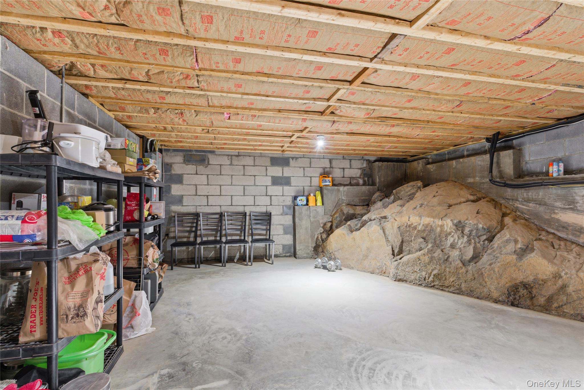 216 Catherine Street – For Sale photo 29