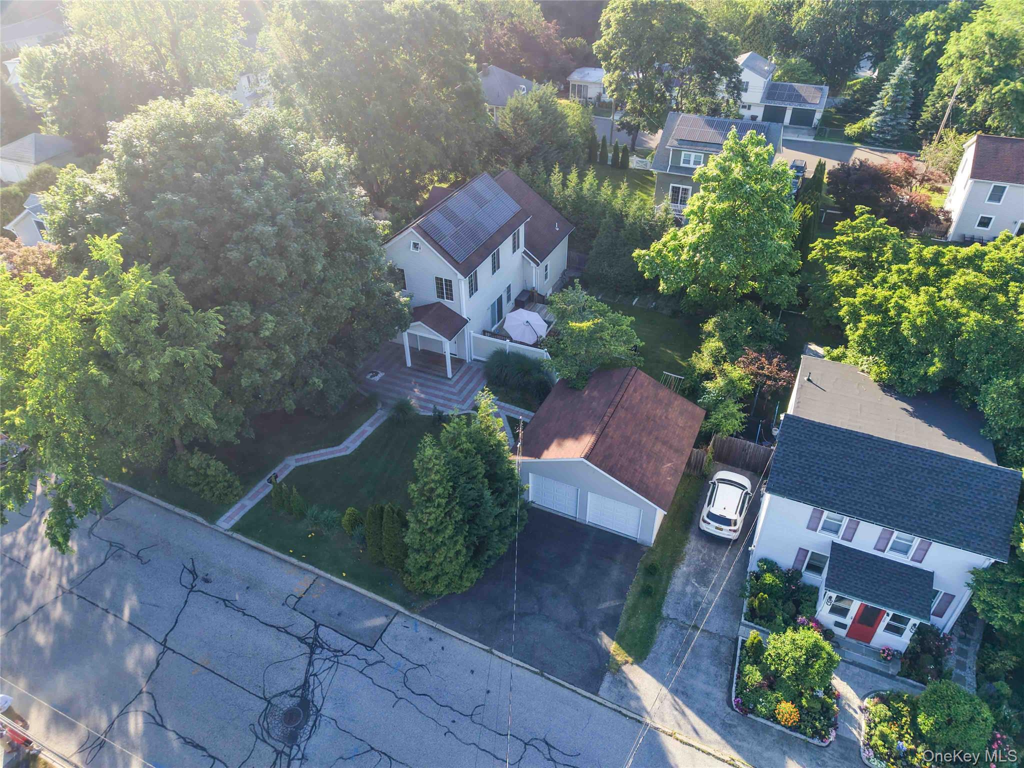 216 Catherine Street – For Sale photo 47