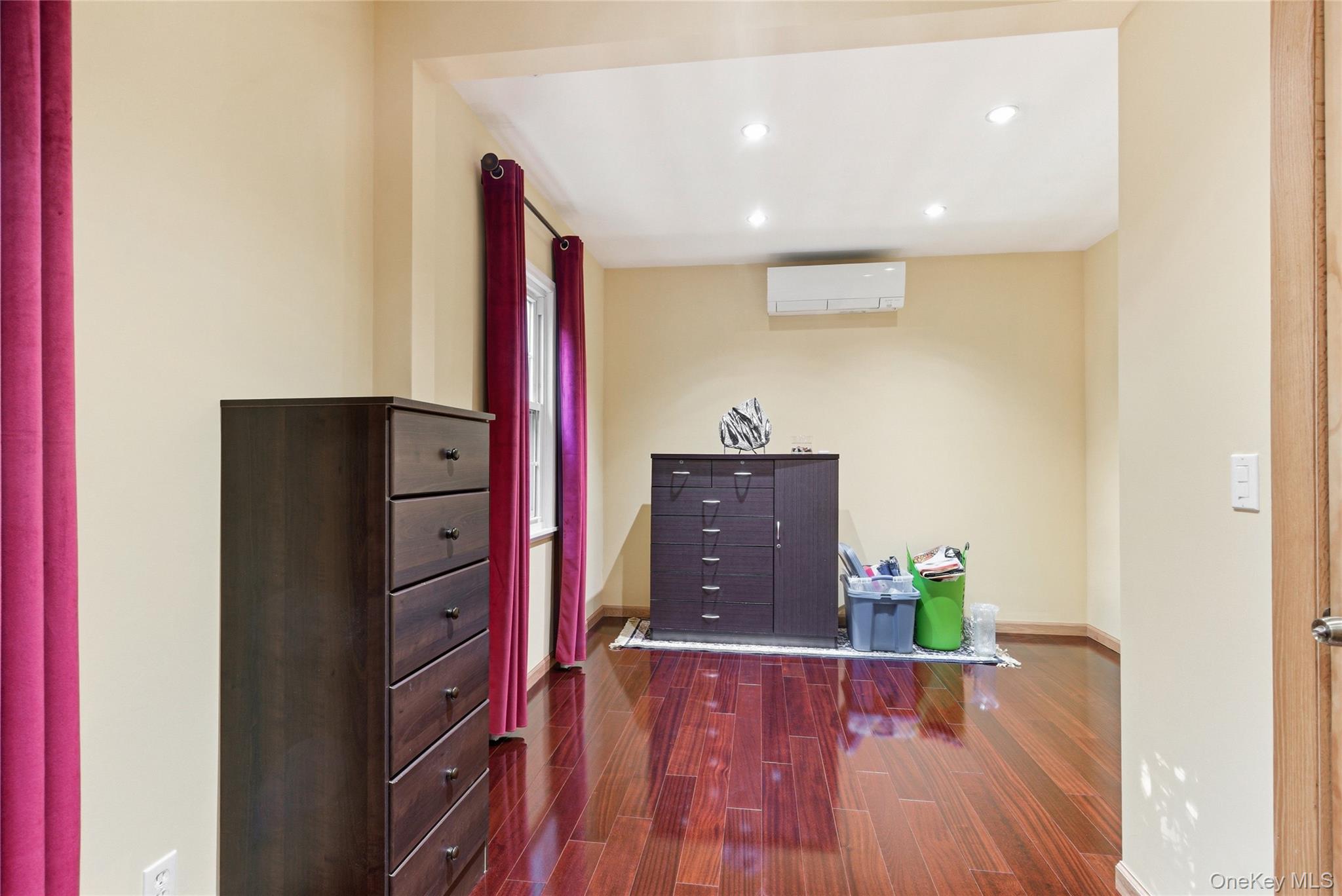 216 Catherine Street – For Sale photo 18