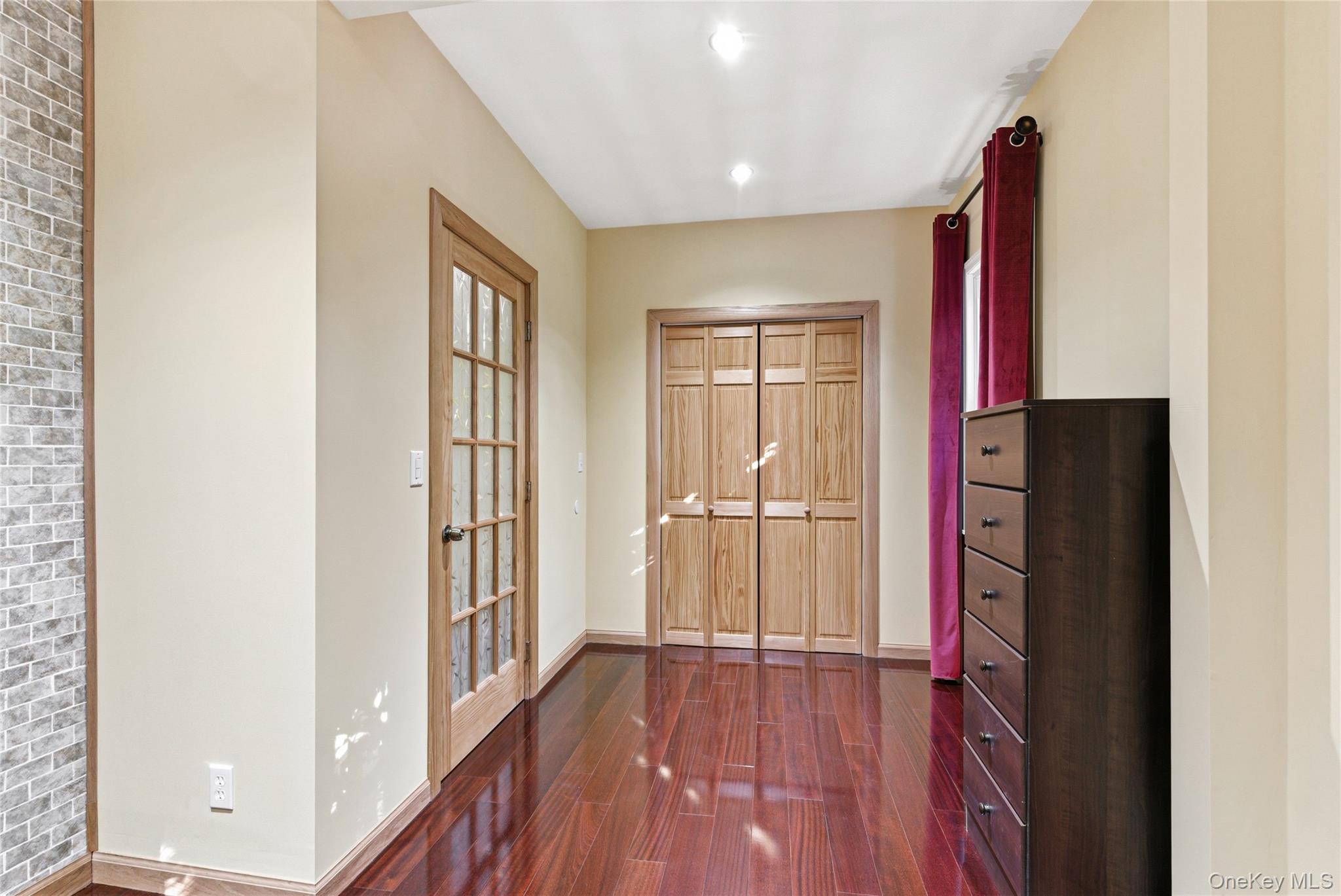 216 Catherine Street – For Sale photo 19