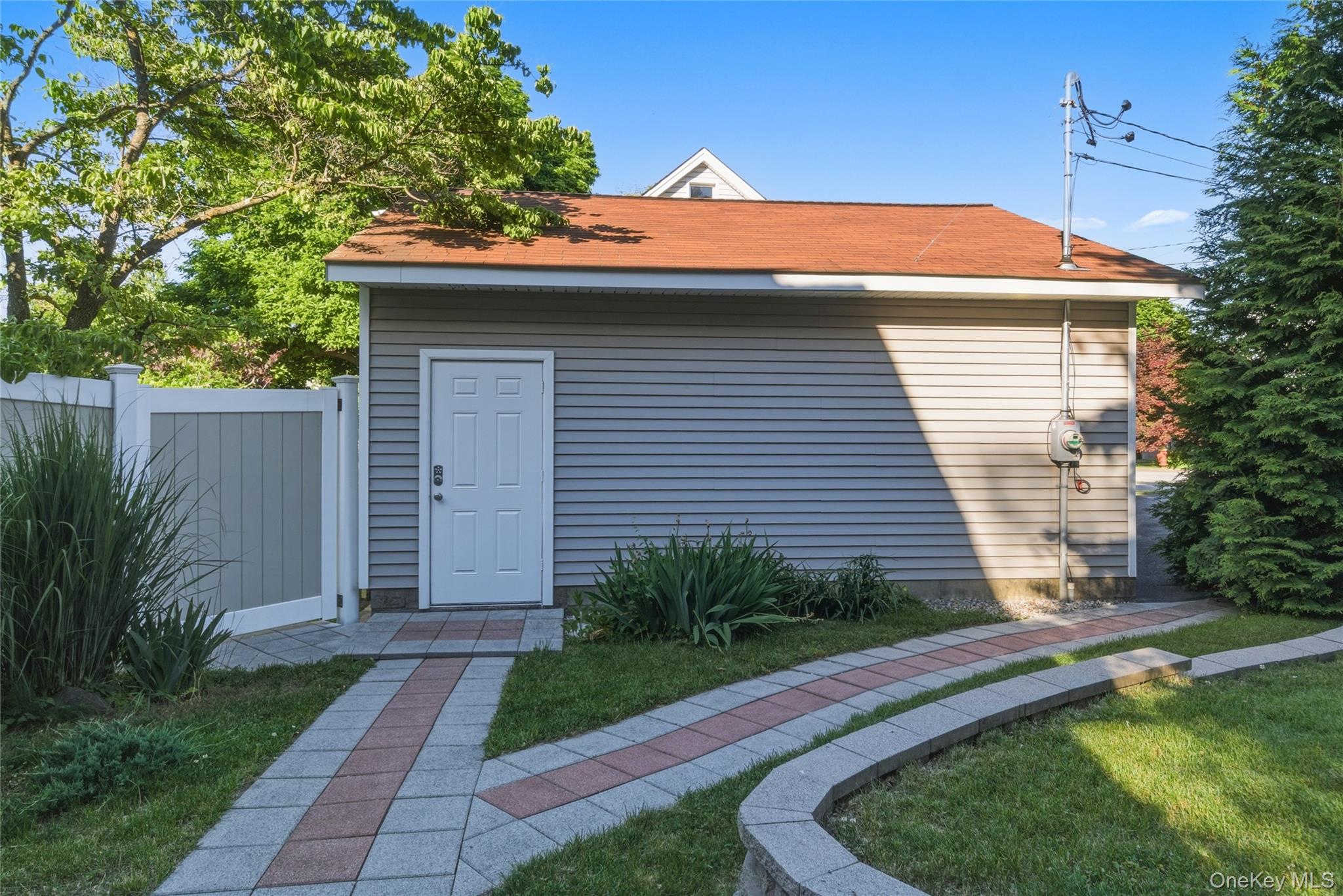 216 Catherine Street – For Sale photo 40