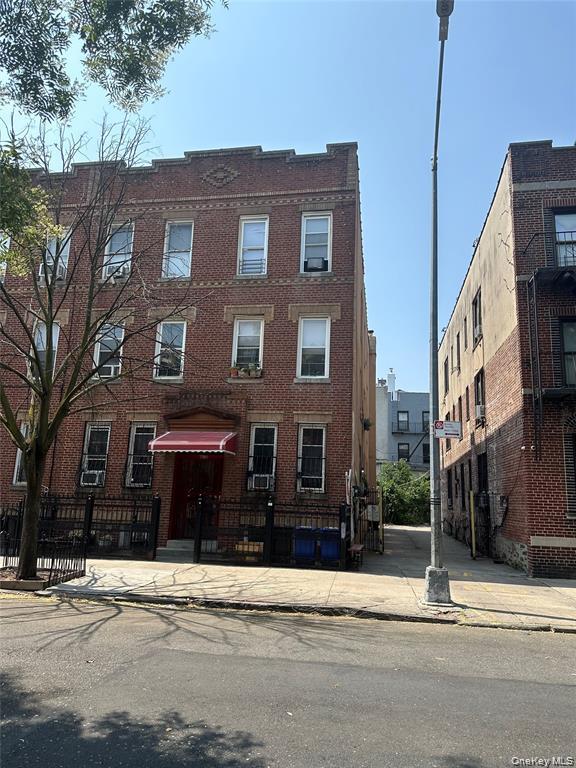 295 Schaefer Street – For Sale