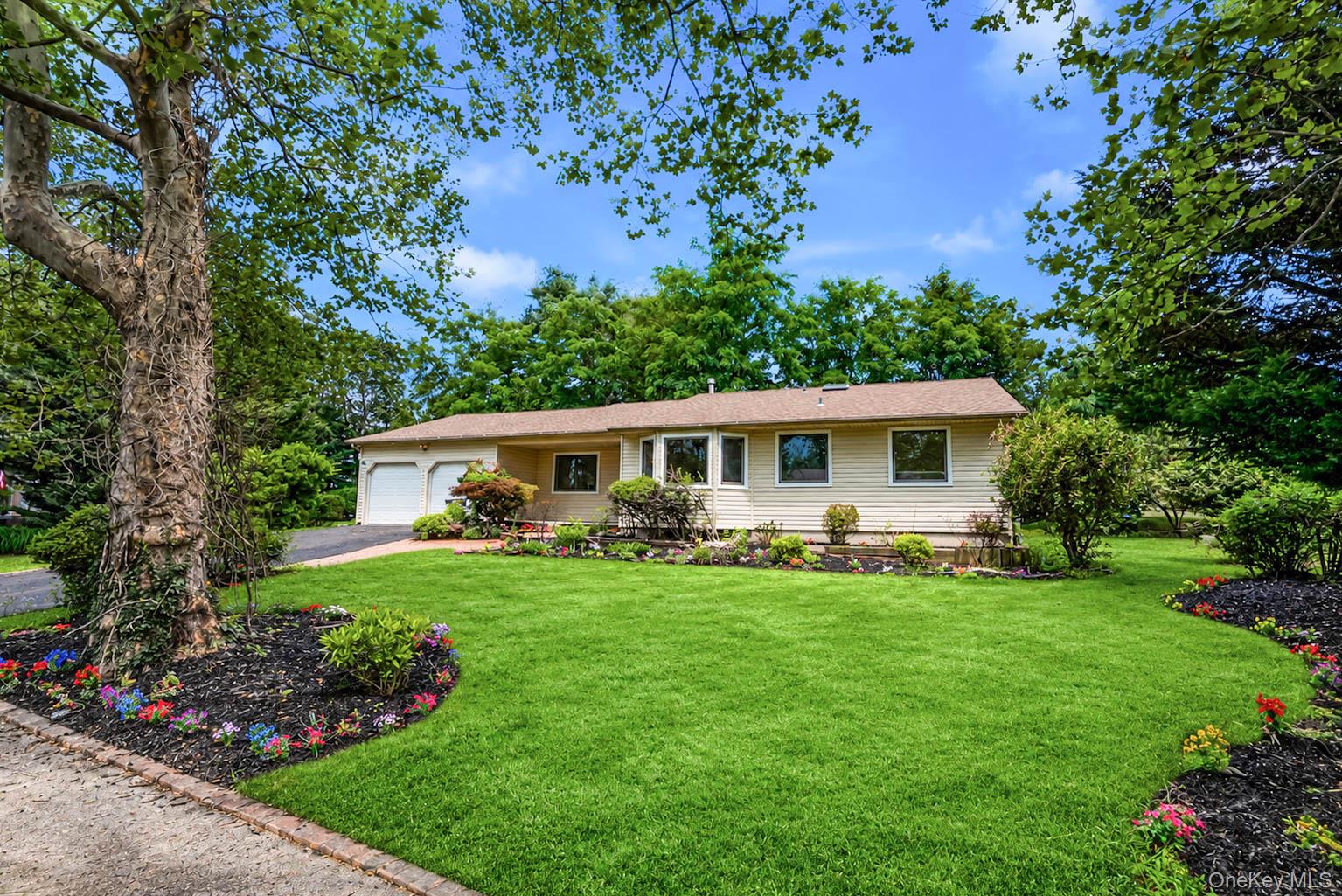 15 Dix Circle – For Sale photo 3