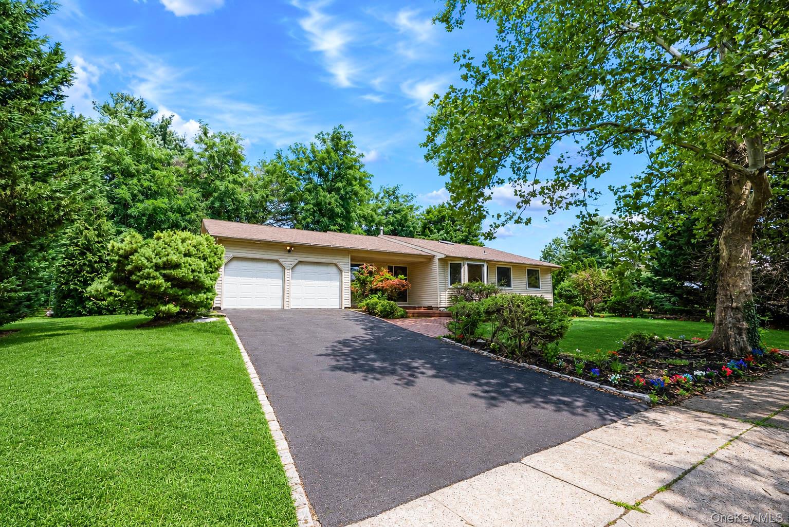 15 Dix Circle – For Sale photo 4