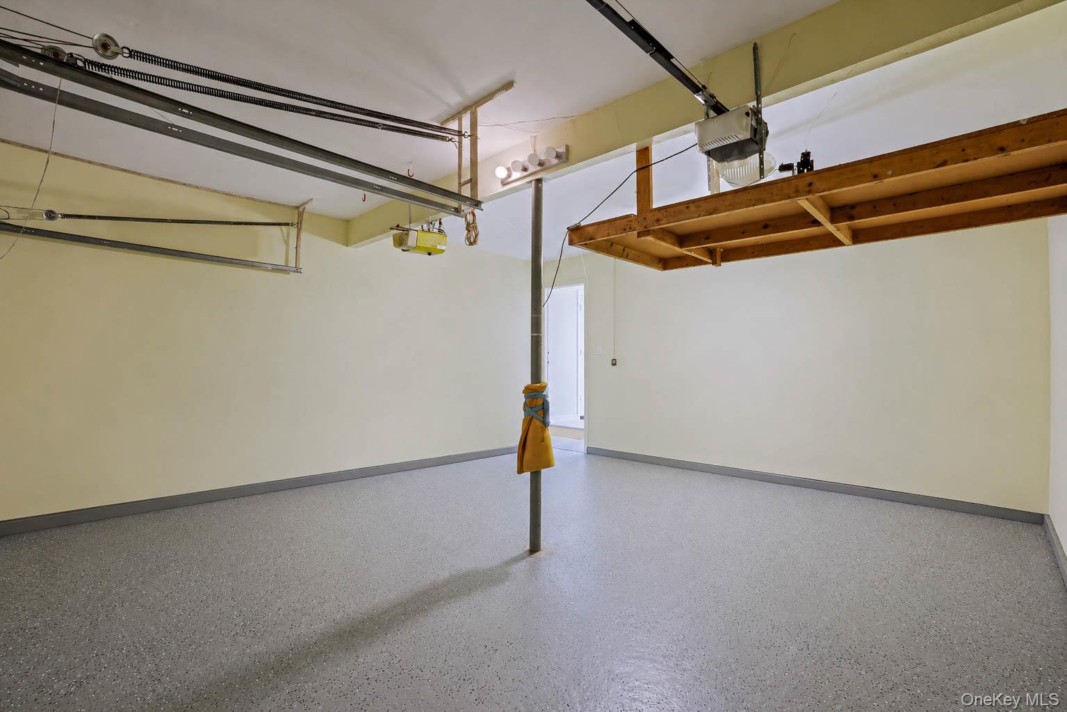 15 Dix Circle – For Sale photo 39