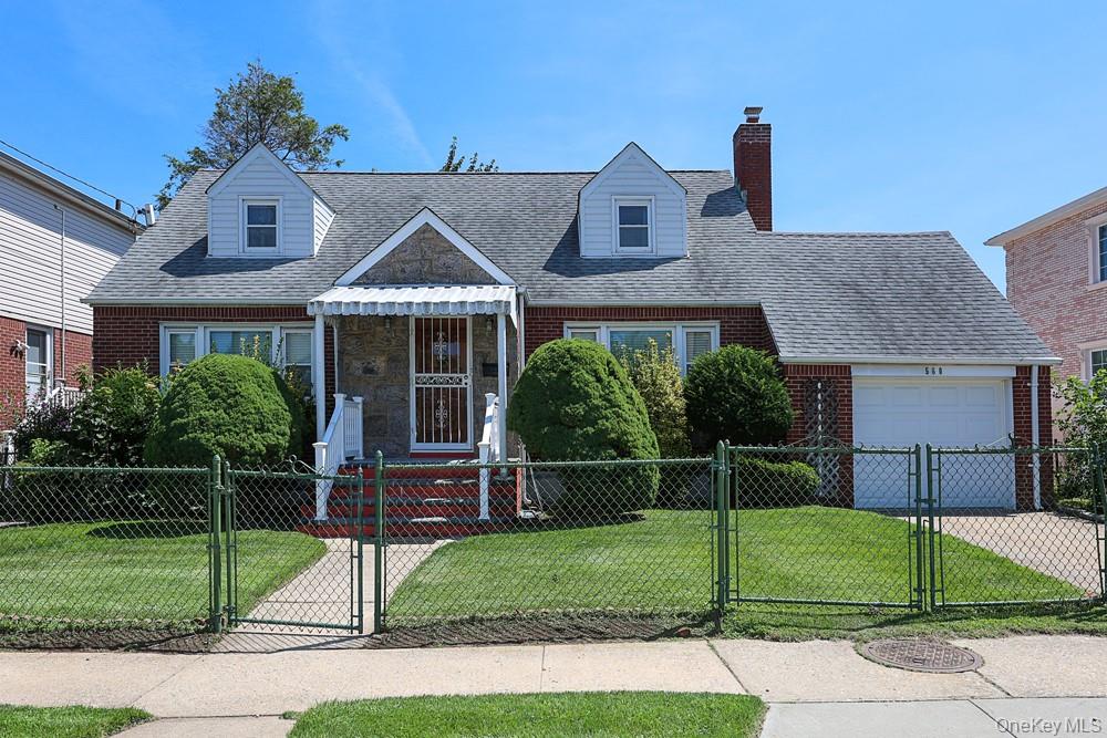 560 N 6th Street – For Sale photo 2