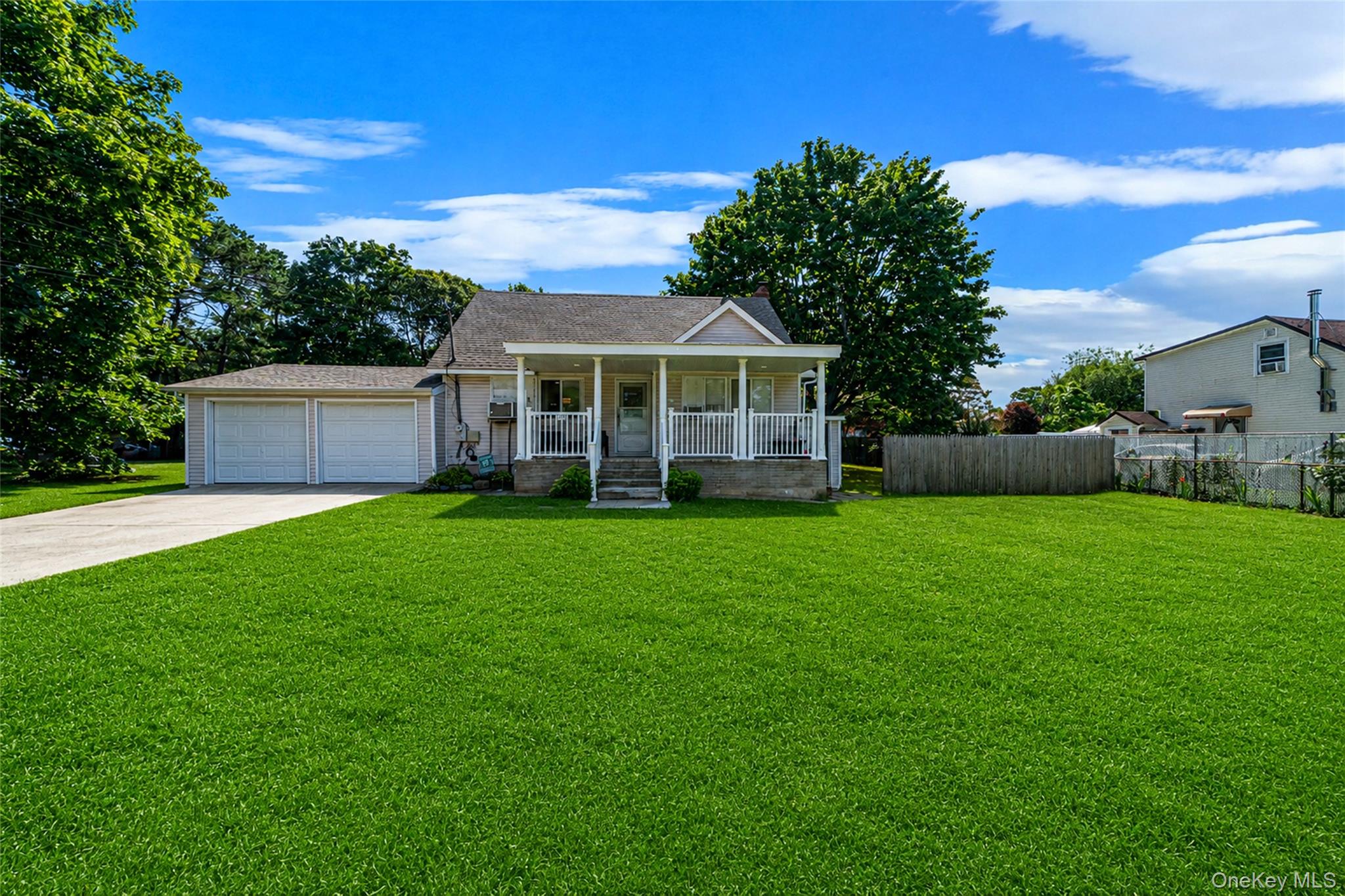 1641 E 3rd Avenue – For Sale photo 2
