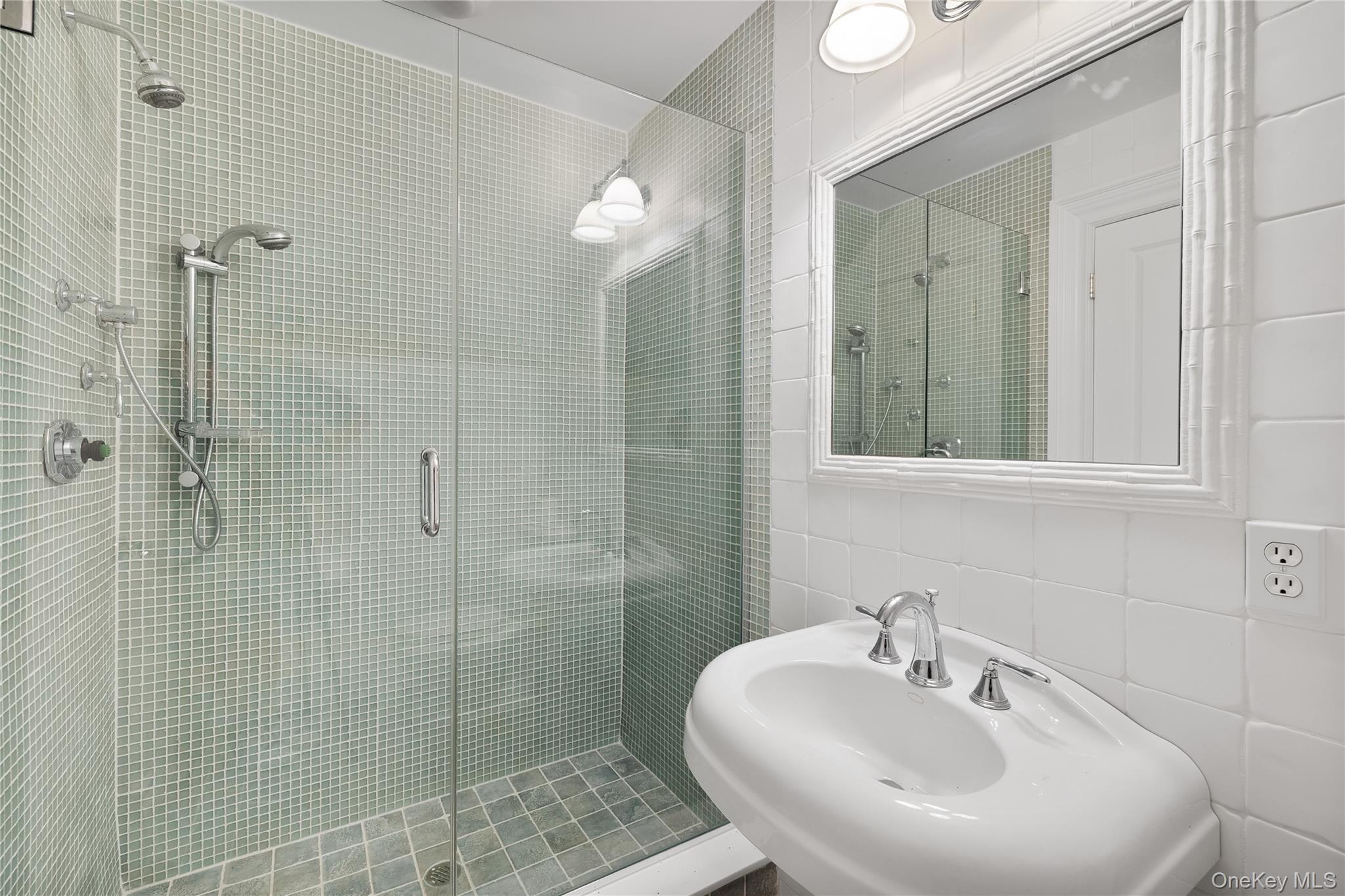 608 Shore Drive – For Sale photo 38