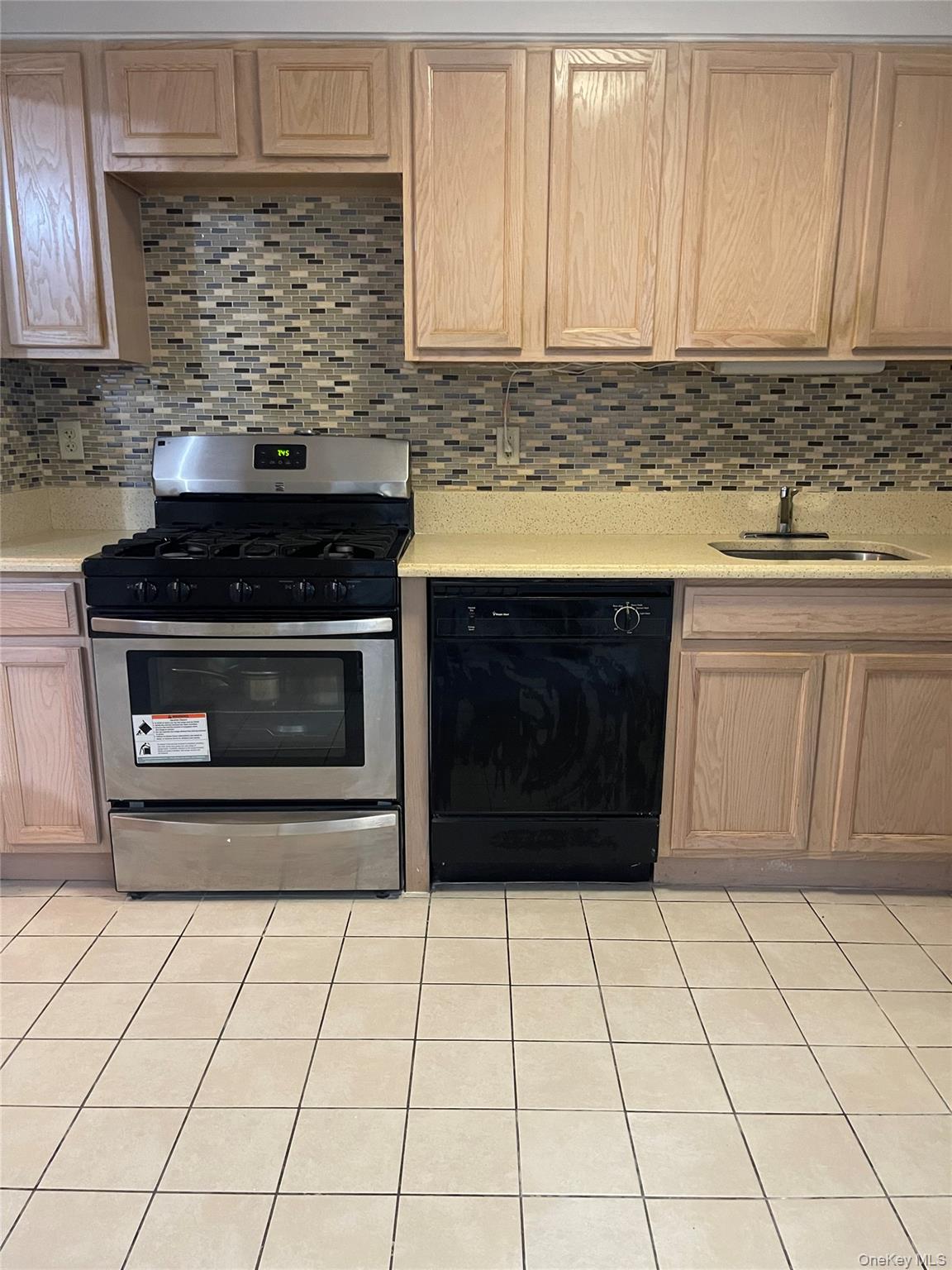 82-108 Country Pointe Circle – For Sale photo 4