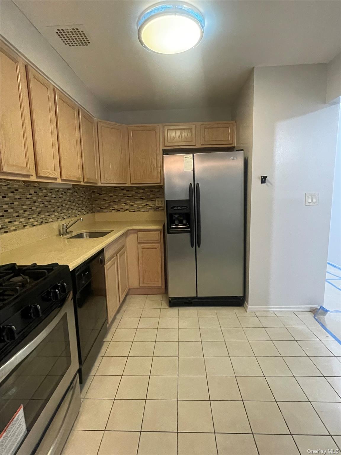 82-108 Country Pointe Circle – For Sale photo 3