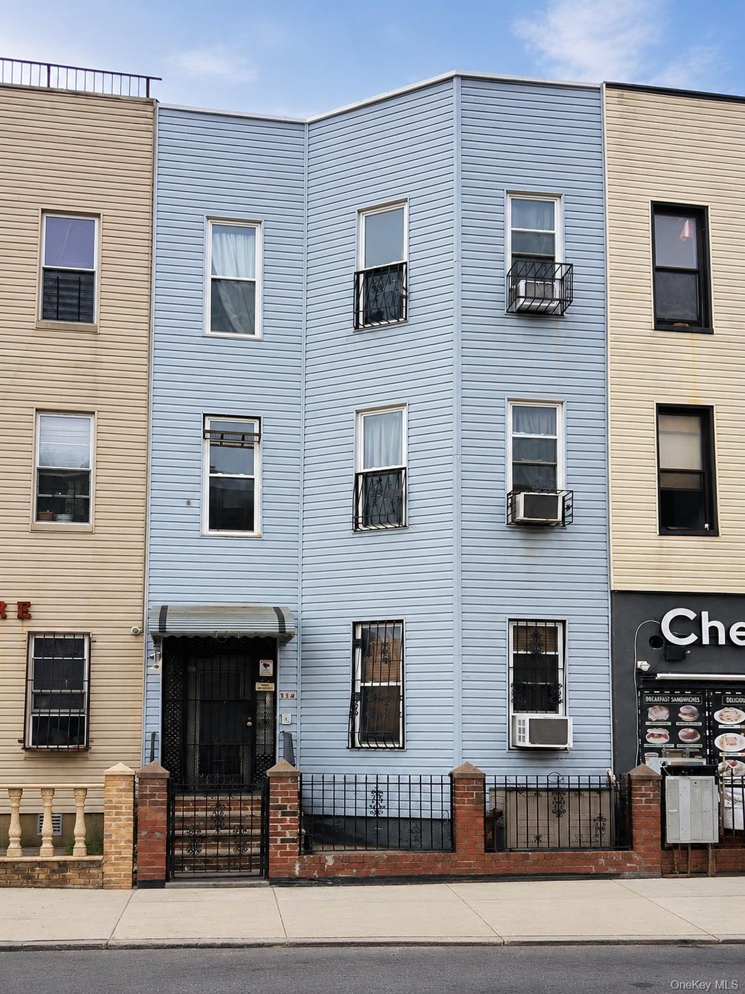 554 Central Avenue – For Sale