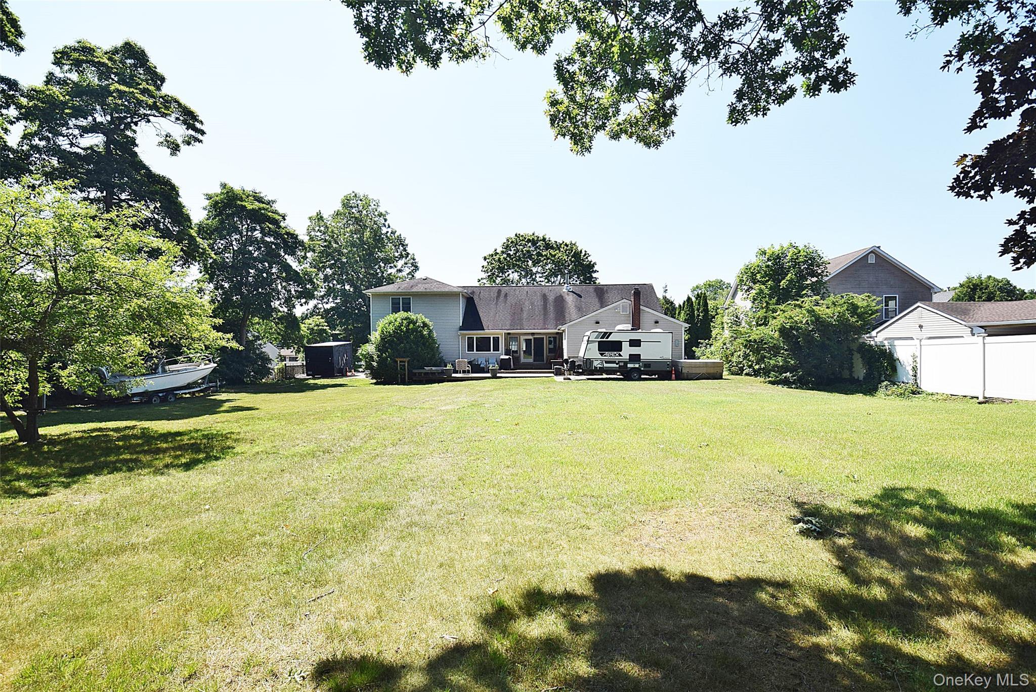587 Johnson Avenue – For Sale photo 26