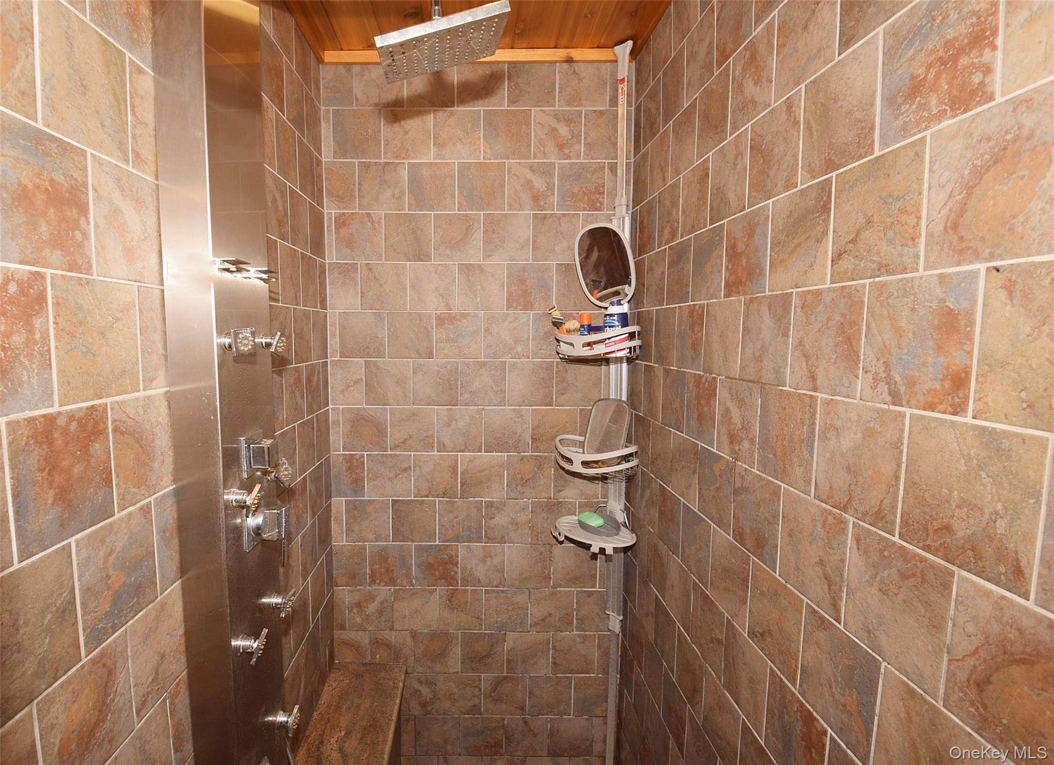 587 Johnson Avenue – For Sale photo 7