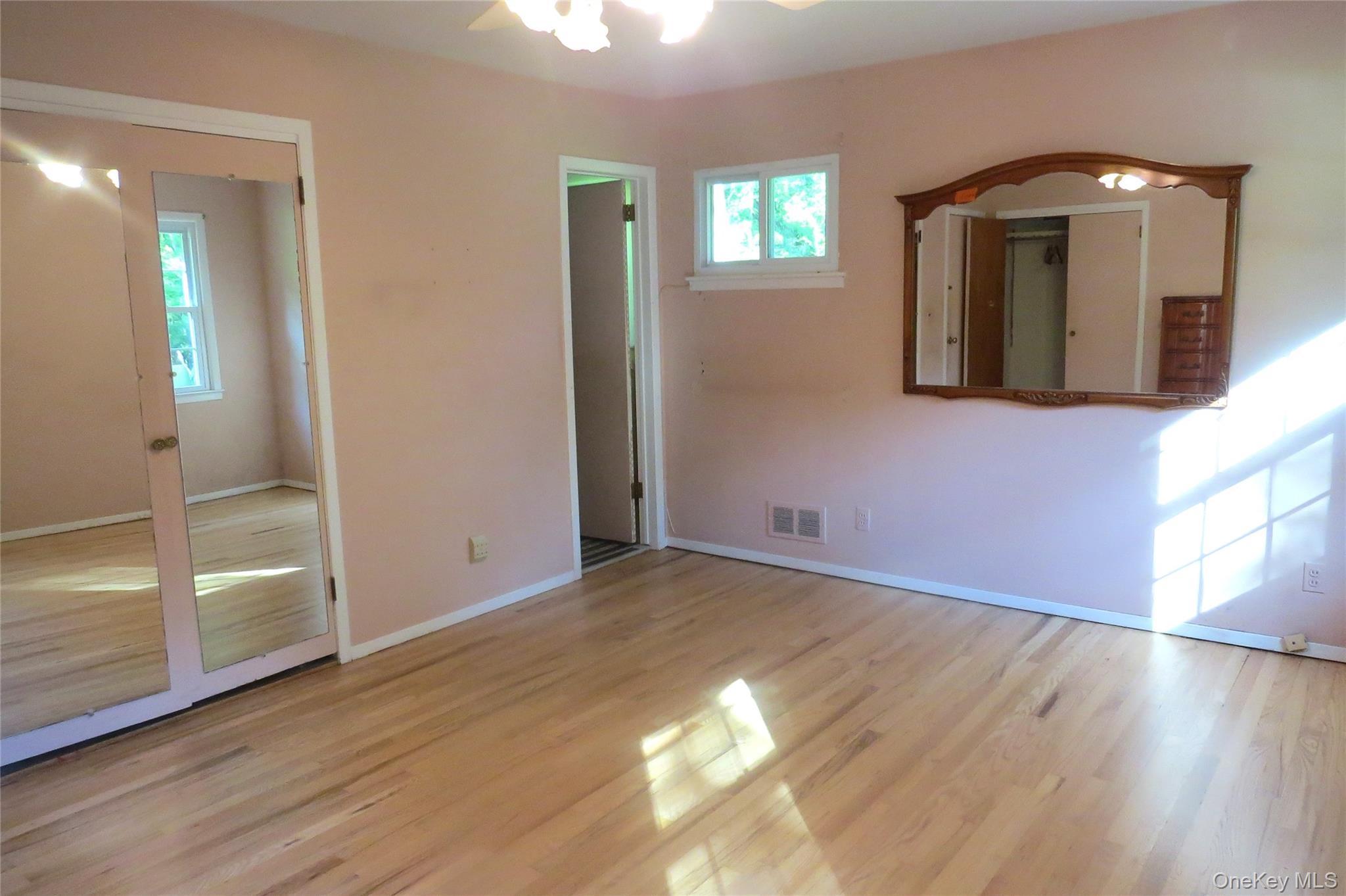 27 Meadowlark Road – For Sale photo 3