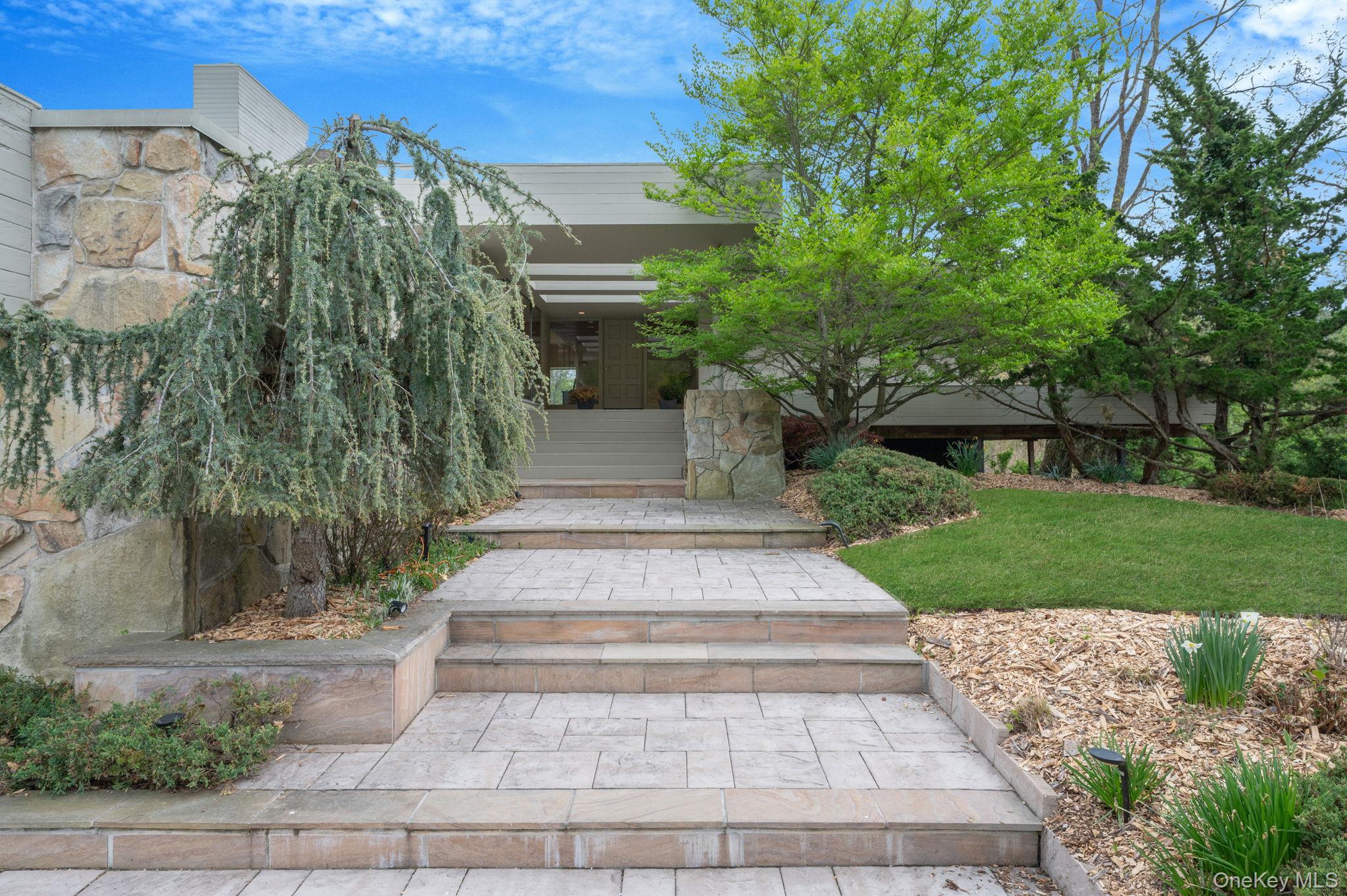 5 Kew Court – For Sale photo 7