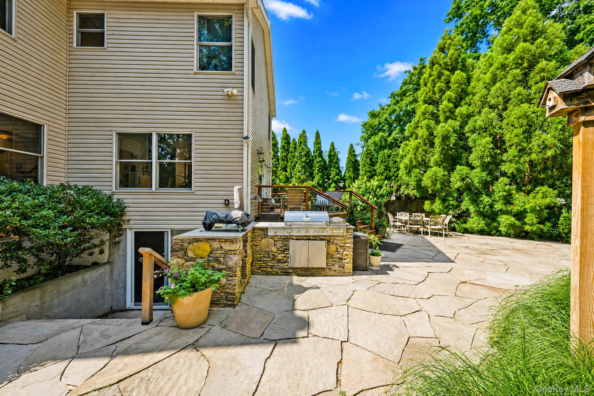 91 Traction Boulevard – For Sale photo 39