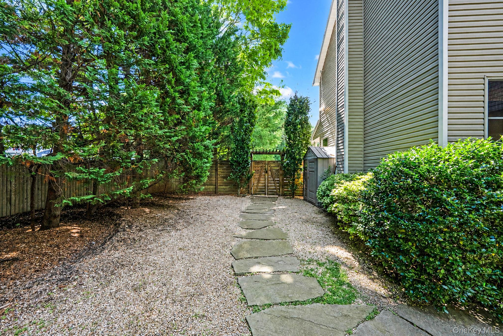 91 Traction Boulevard – For Sale photo 41