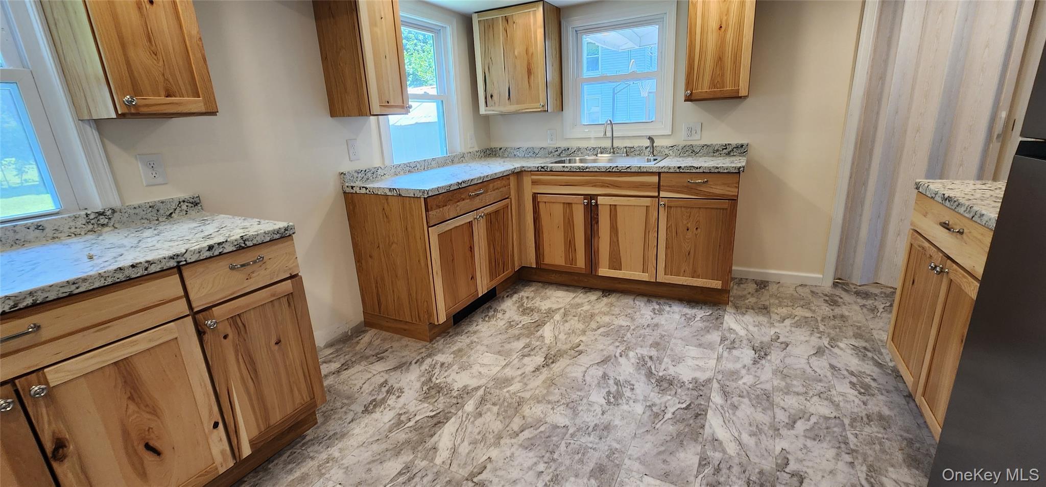 23 Coleman Street – For Rent photo 2