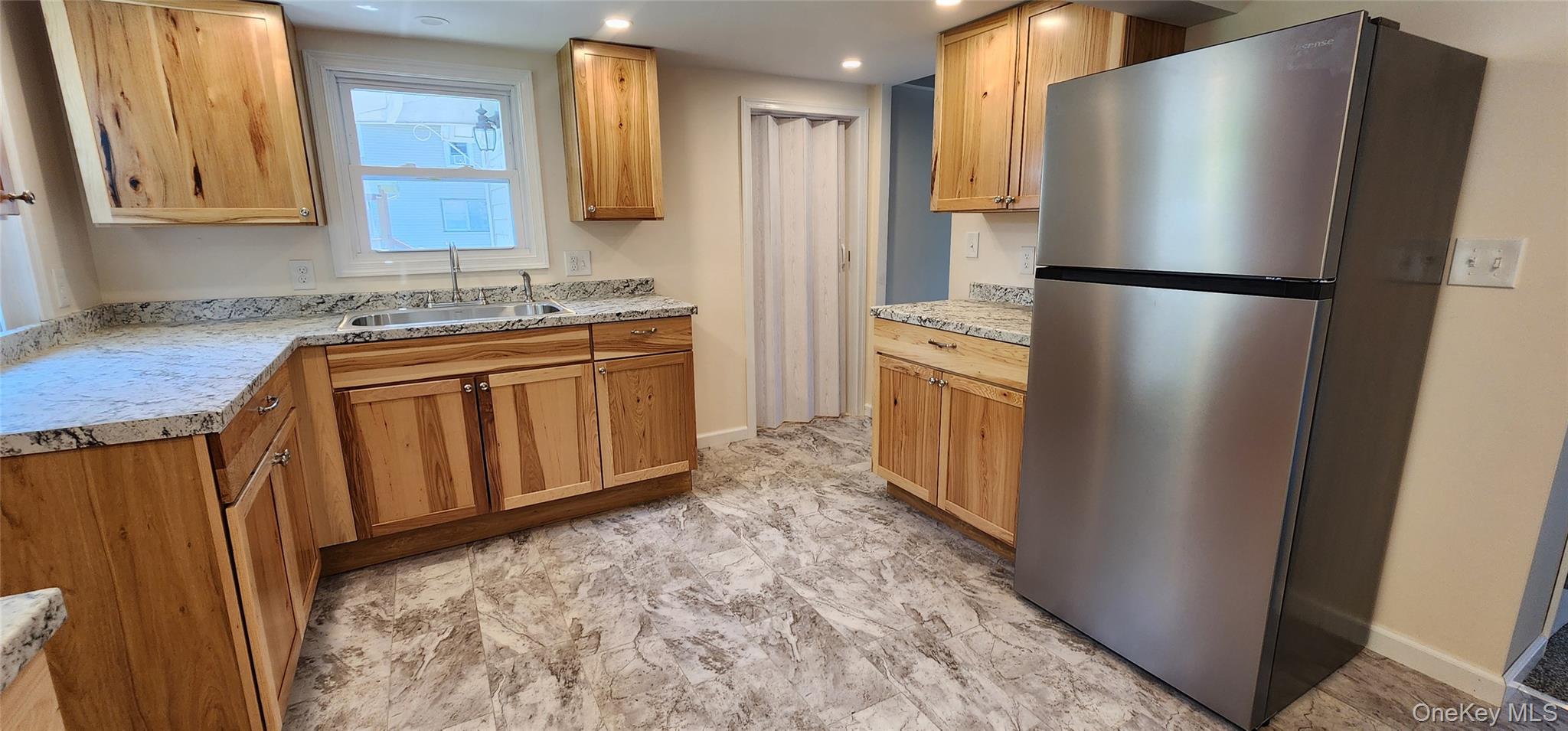 23 Coleman Street – For Rent photo 3