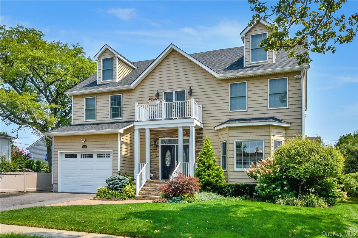954 Glenridge Avenue – For Sale photo 2