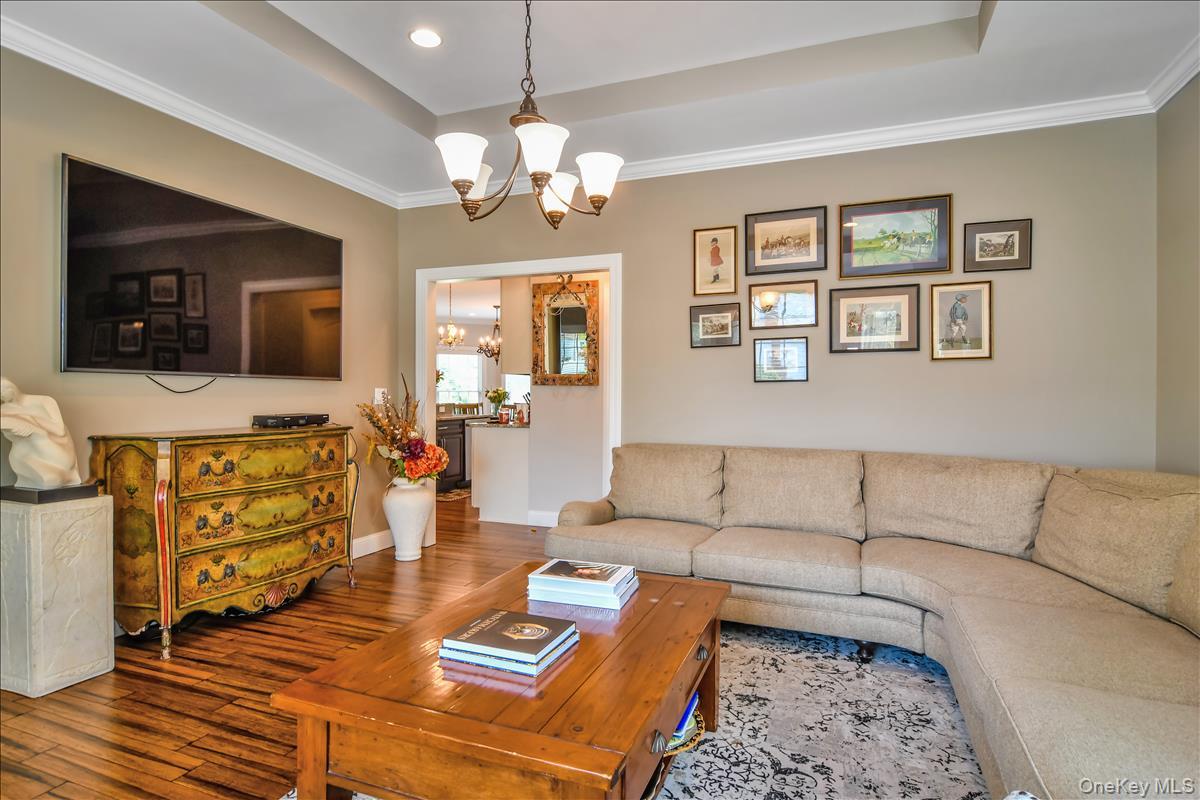 954 Glenridge Avenue – For Sale photo 6