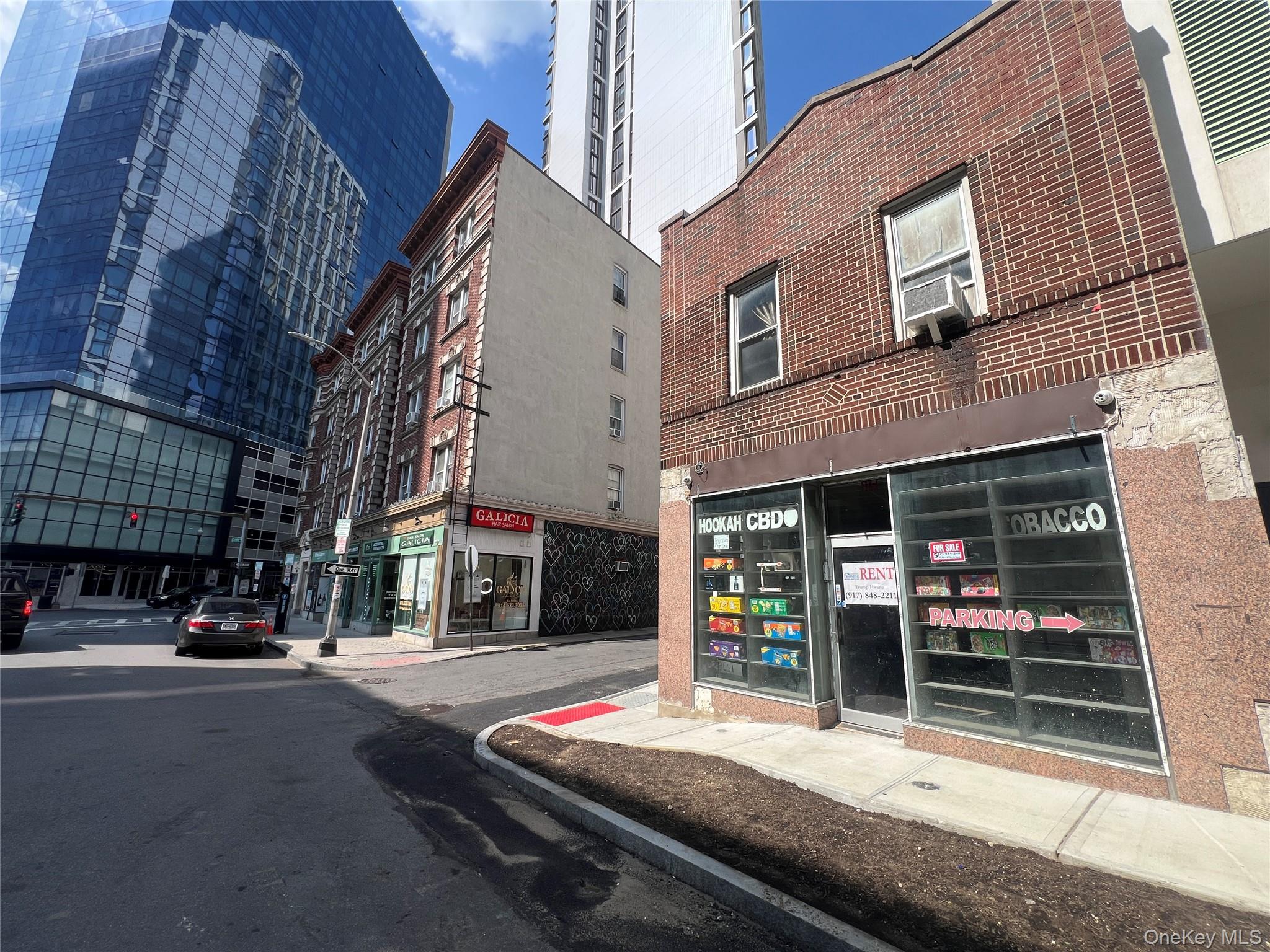 62 Centre Avenue – For Rent photo 3