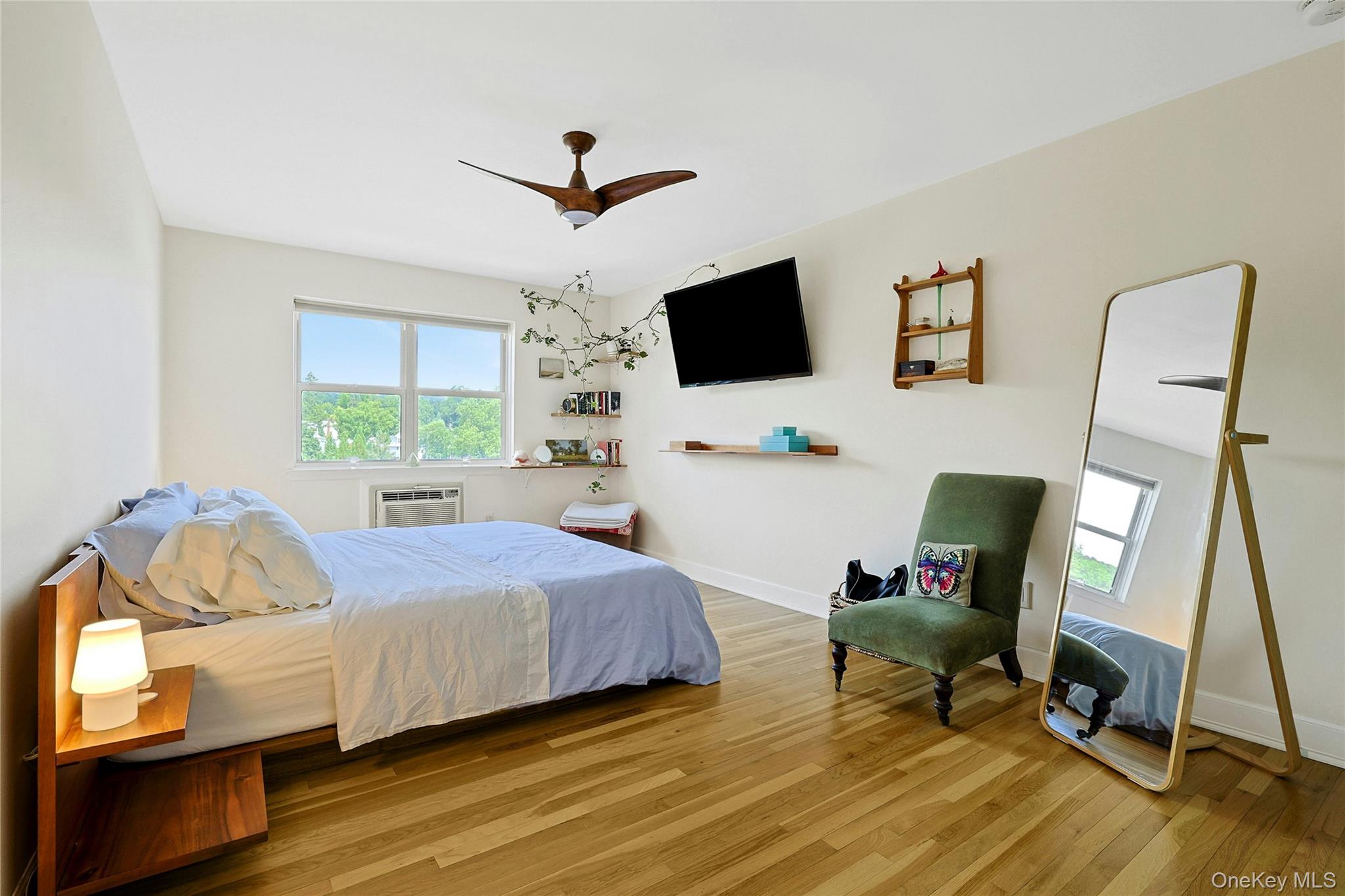103 Gedney Street, Unit 6G photo 25