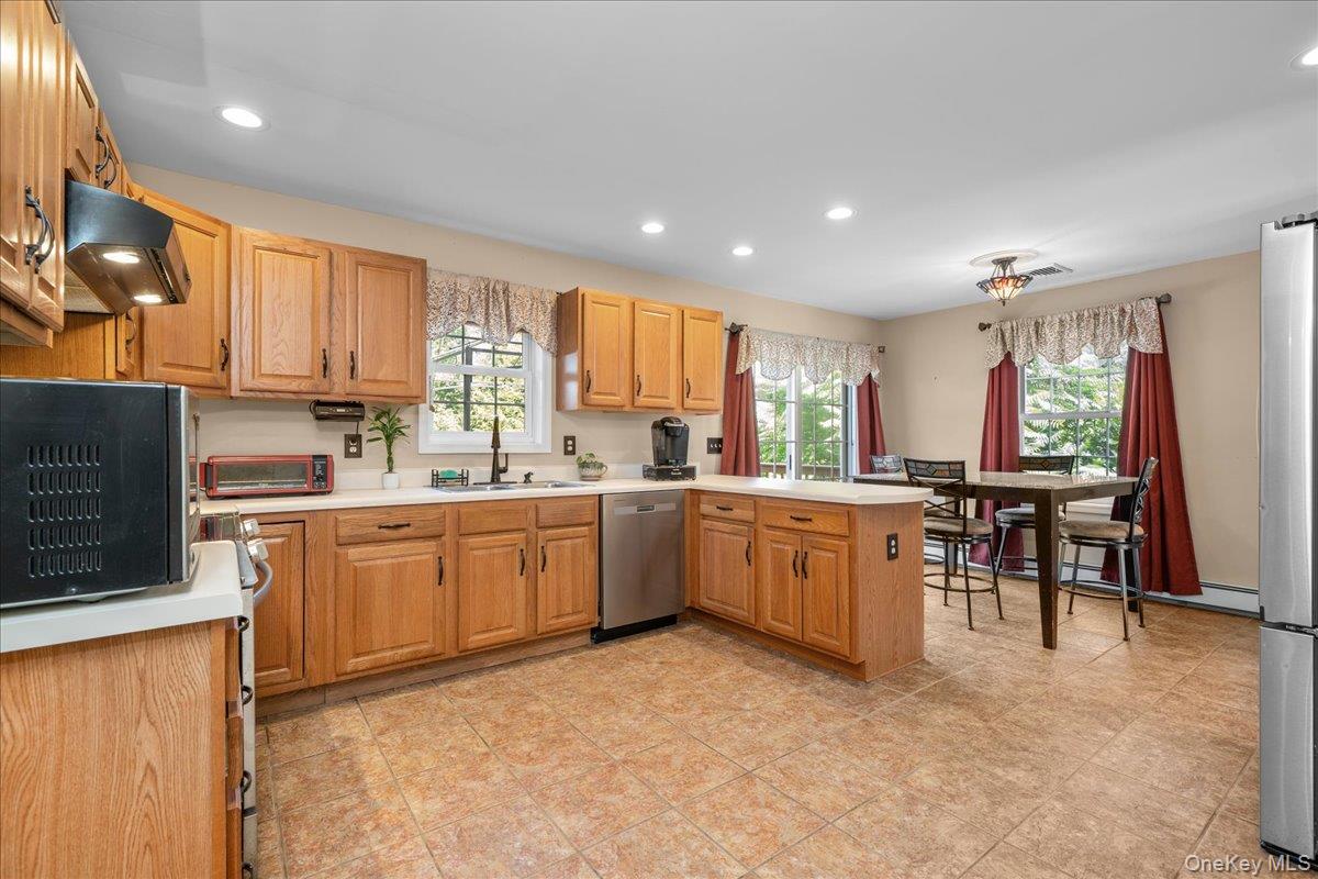 70 Orchard Crest Drive – For Rent photo 3