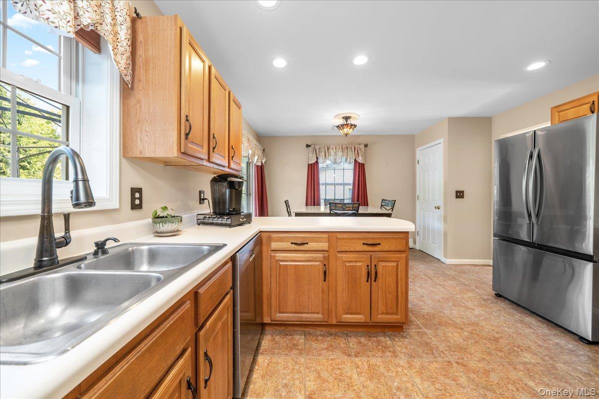 70 Orchard Crest Drive – For Rent photo 21