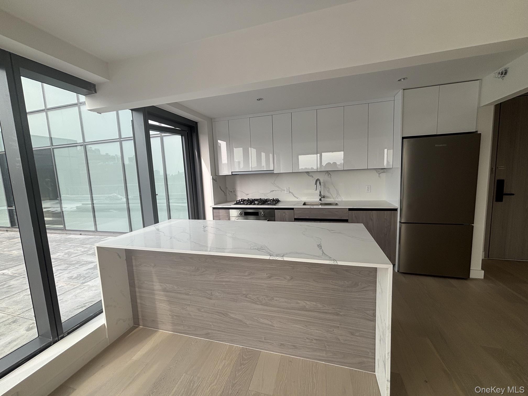 14449 Northern Boulevard, Unit 718 photo 16