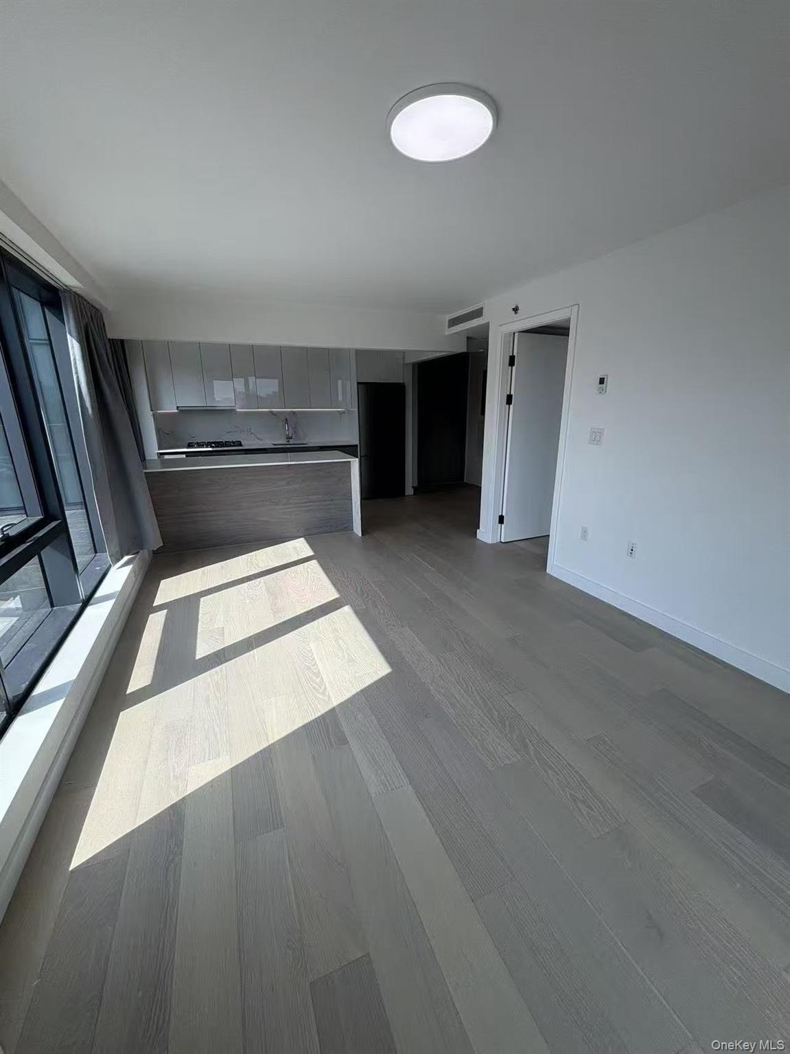 14449 Northern Boulevard, Unit 718 photo 6