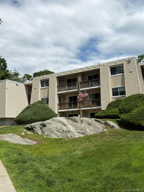 525 Fox Run Lane – For Sale photo 2