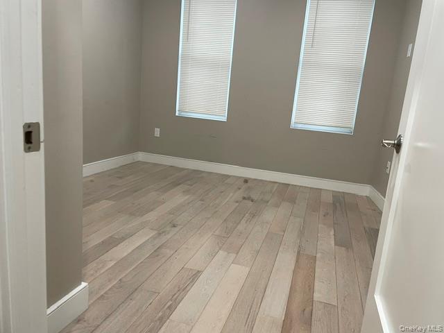 25-39-38 street – For Sale photo 6